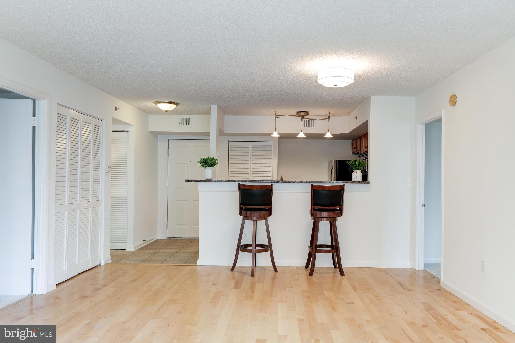 WESTVIEW AT BALLSTON METRO - Residential