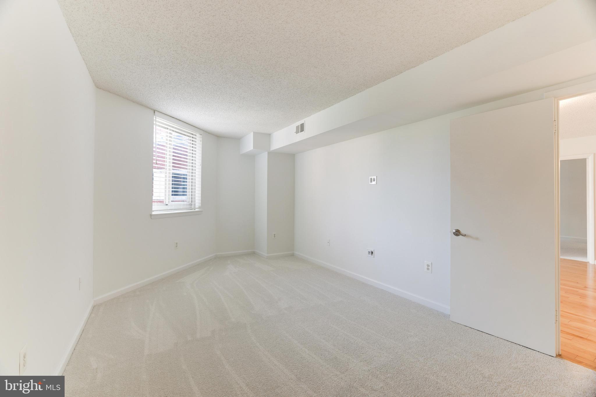 WESTVIEW AT BALLSTON METRO - Residential