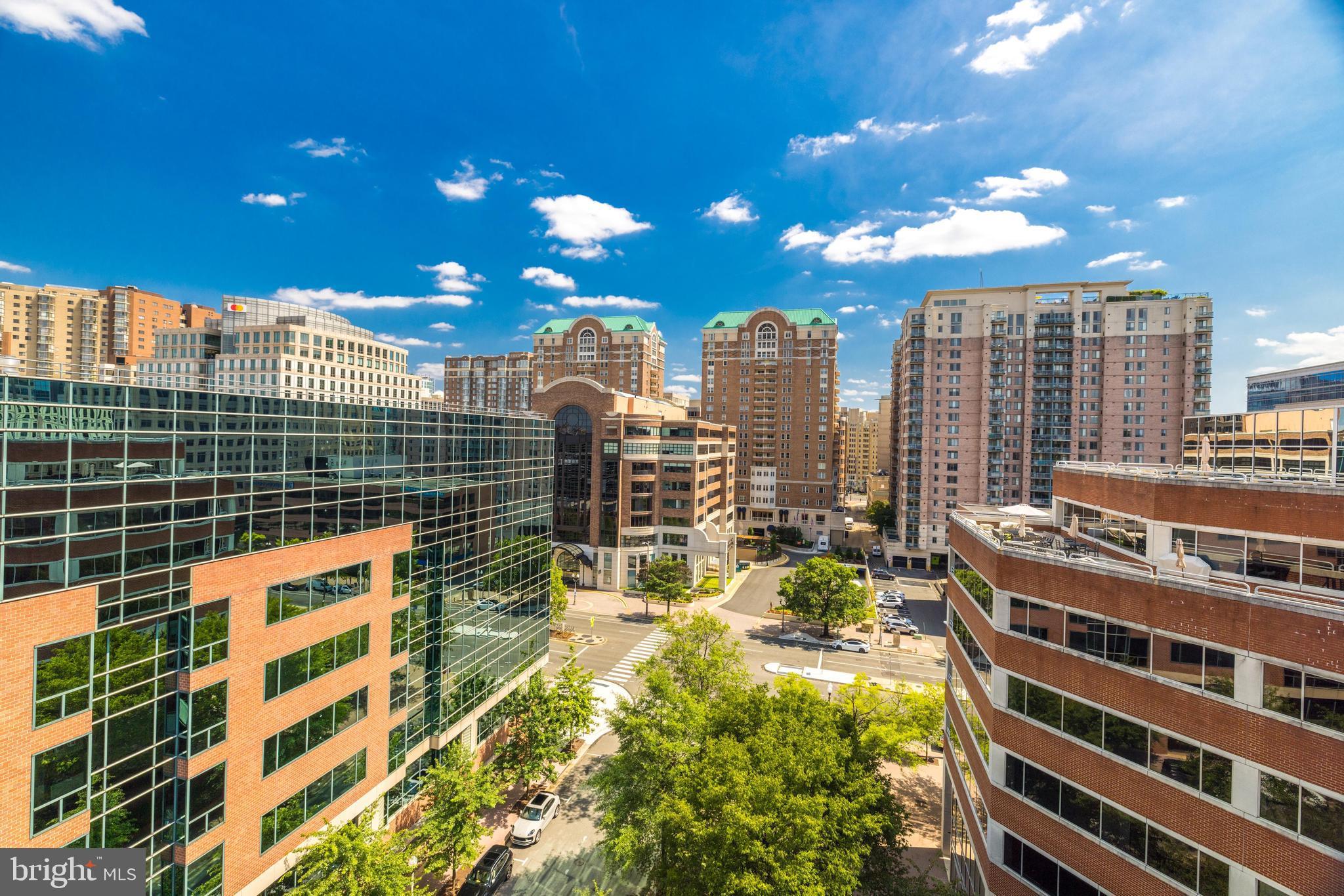 WESTVIEW AT BALLSTON METRO - Residential