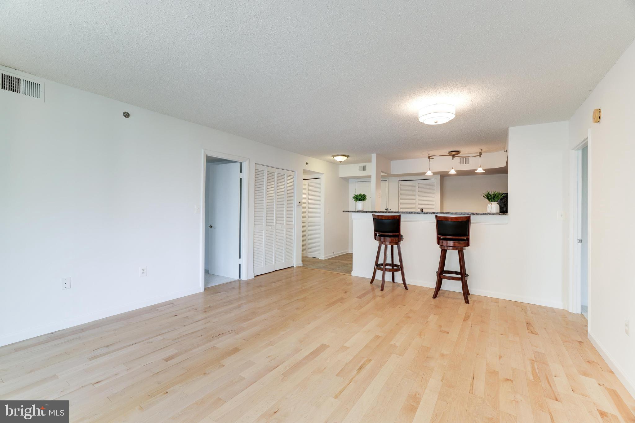 WESTVIEW AT BALLSTON METRO - Residential