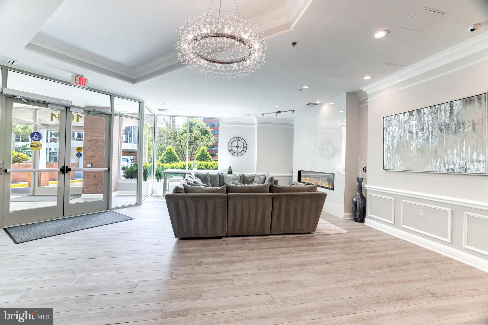 WESTVIEW AT BALLSTON METRO - Residential