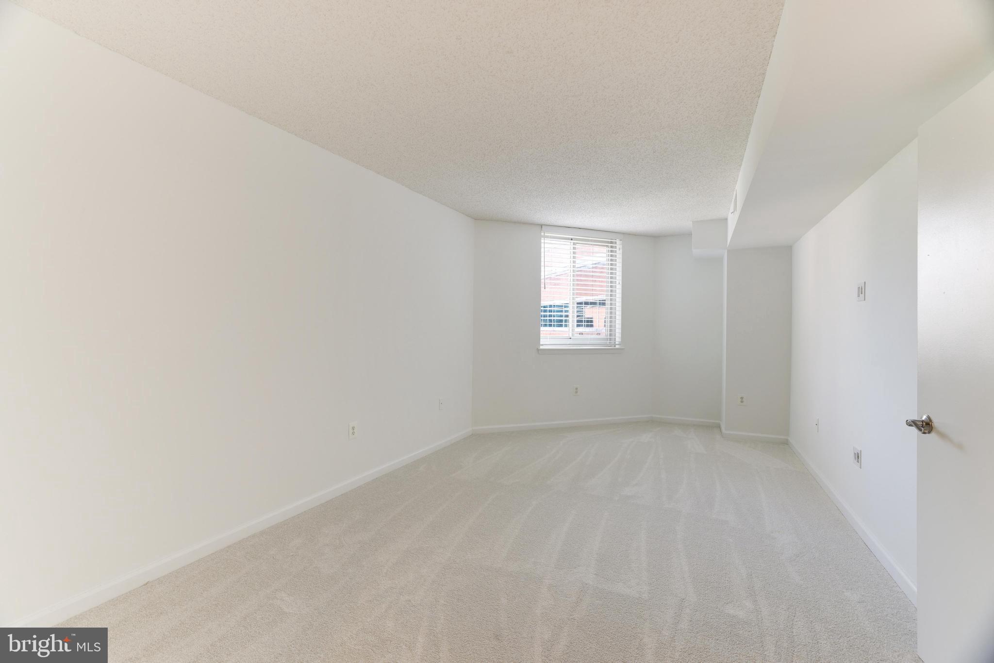 WESTVIEW AT BALLSTON METRO - Residential