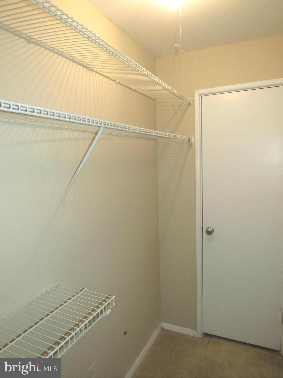 YORKTOWNE SQUARE - Residential Lease