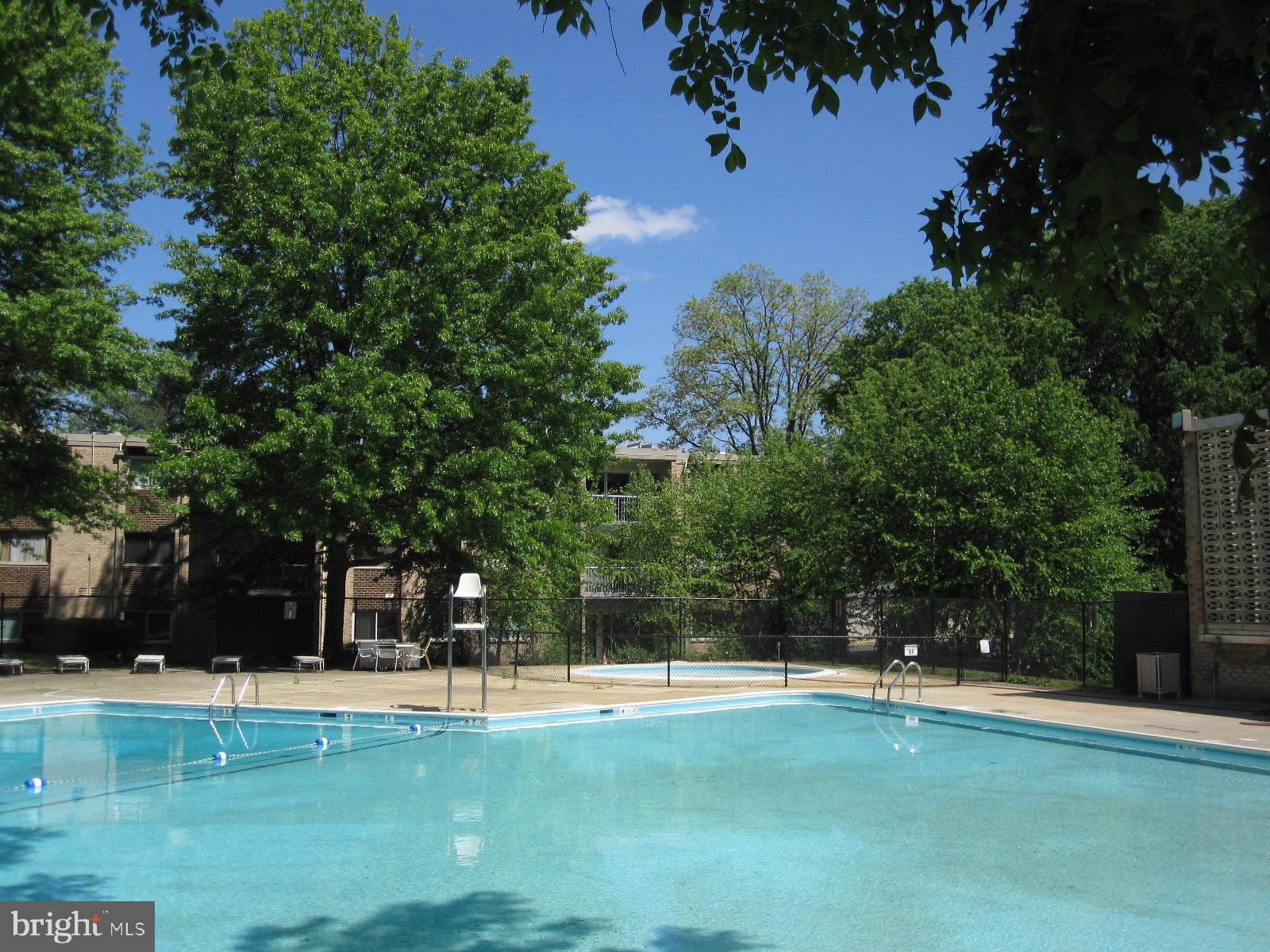 YORKTOWNE SQUARE - Residential Lease