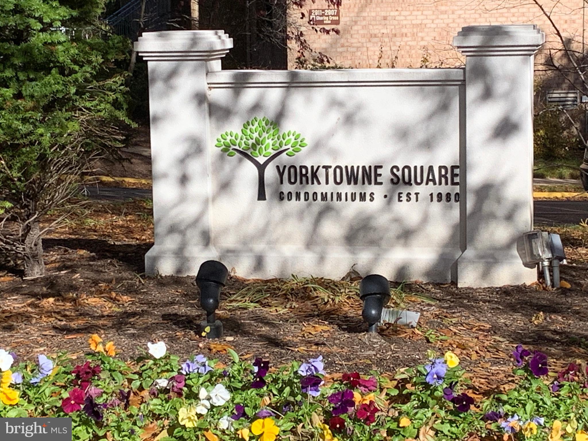 YORKTOWNE SQUARE - Residential Lease