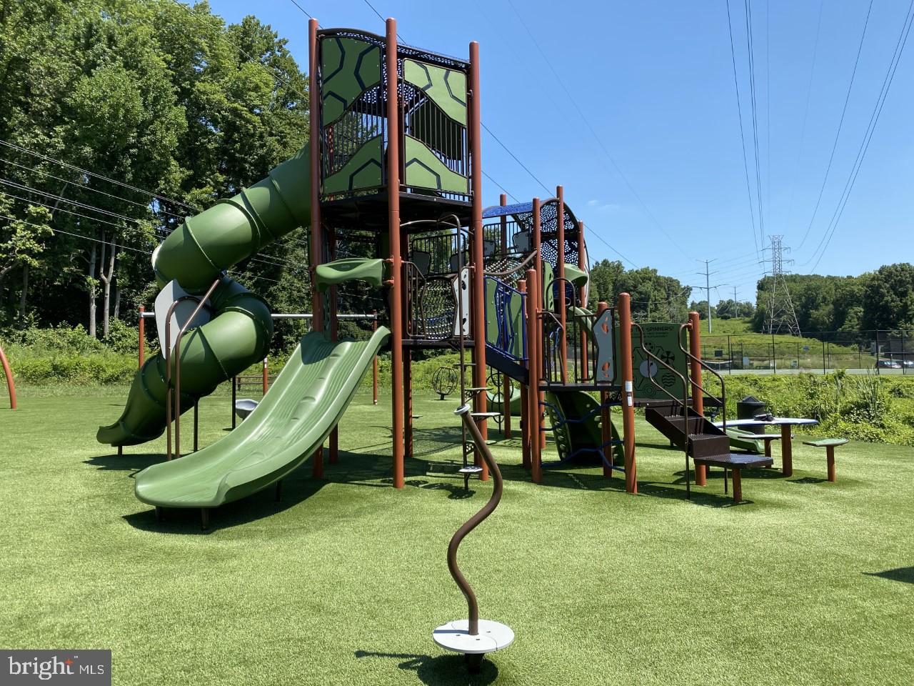 KINGSTOWNE - Residential