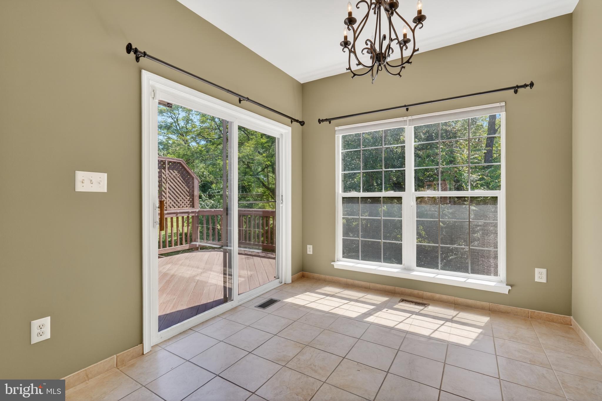 KINGSTOWNE - Residential