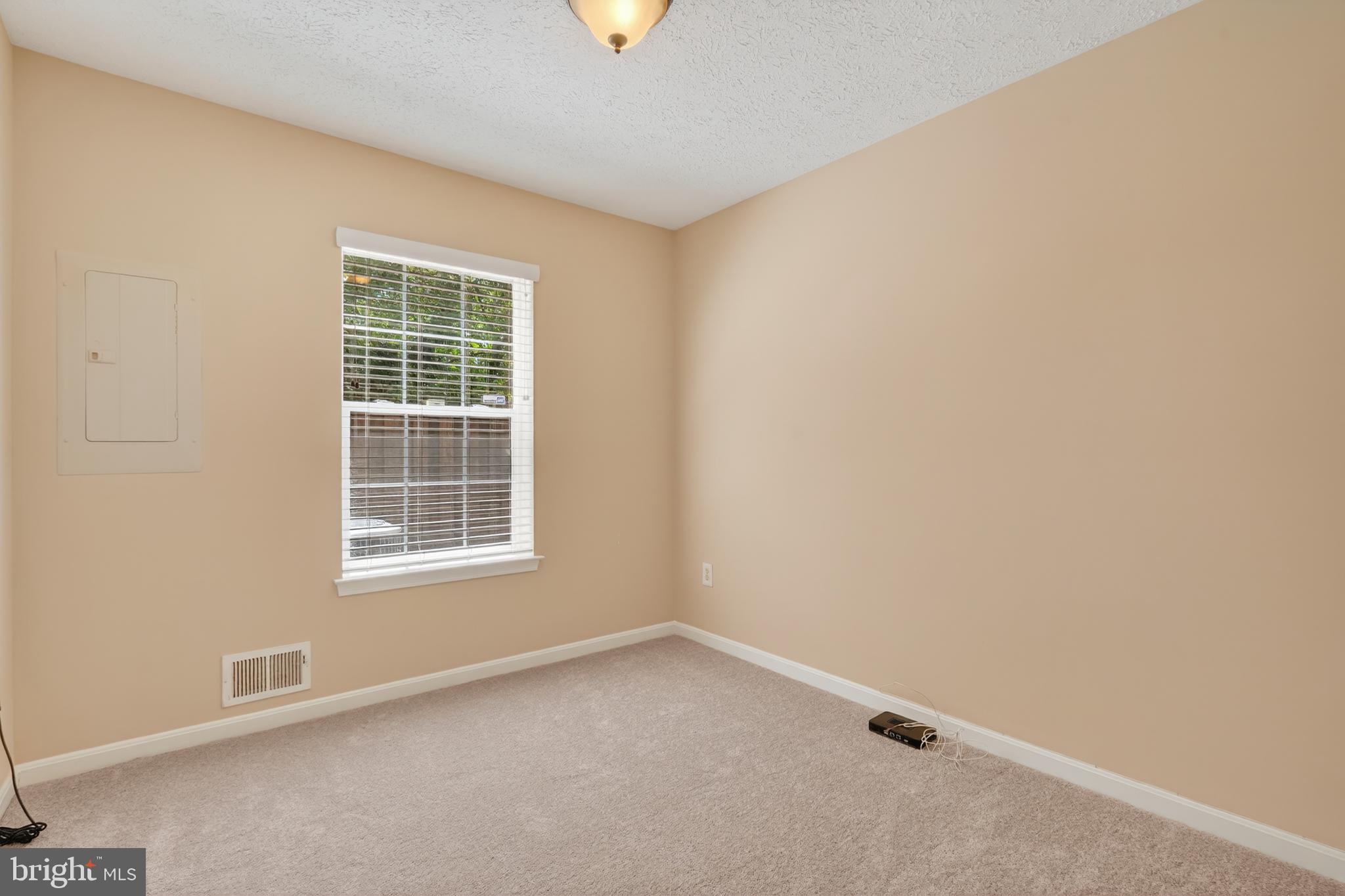 KINGSTOWNE - Residential
