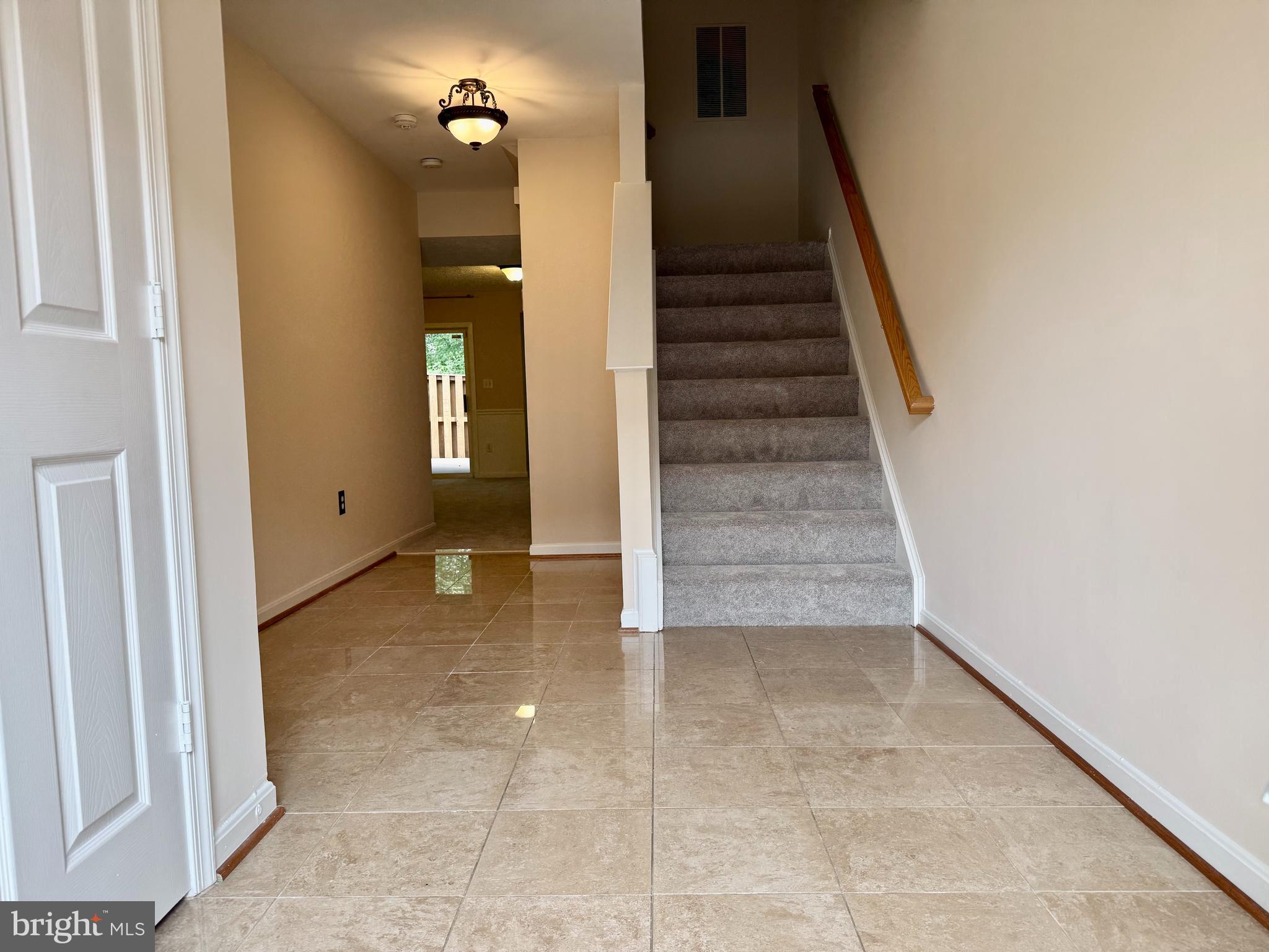 KINGSTOWNE - Residential