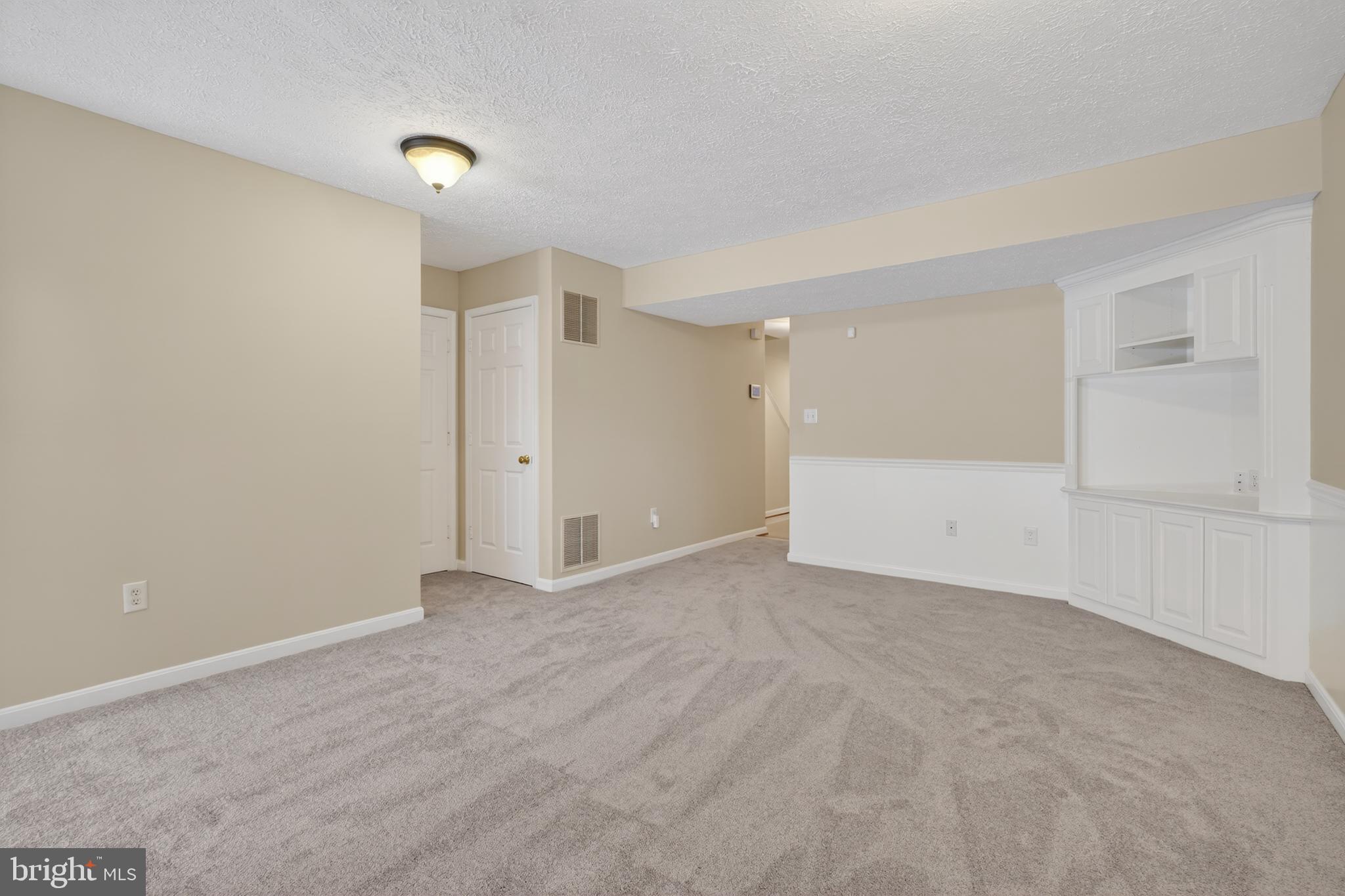 KINGSTOWNE - Residential
