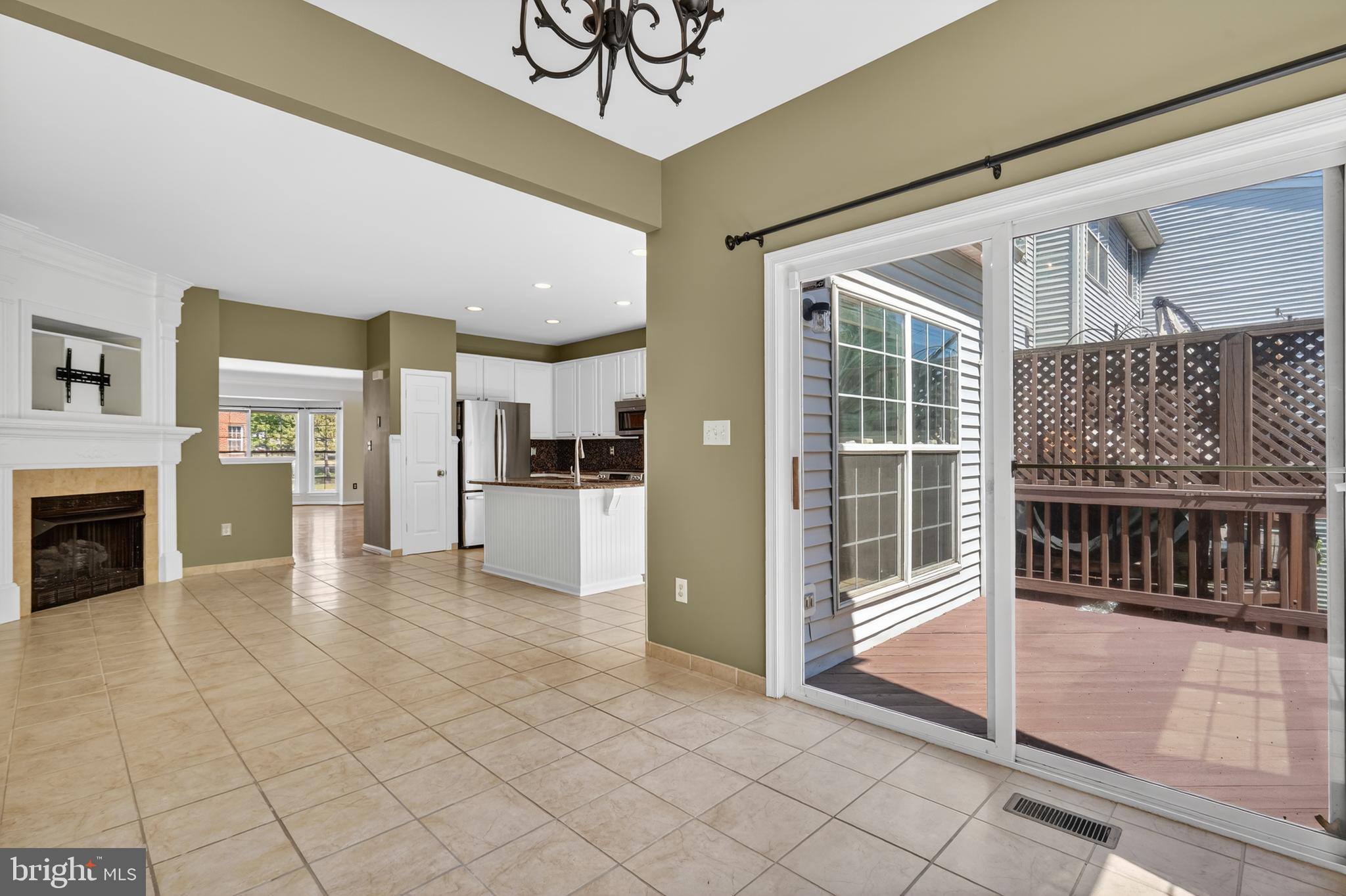 KINGSTOWNE - Residential