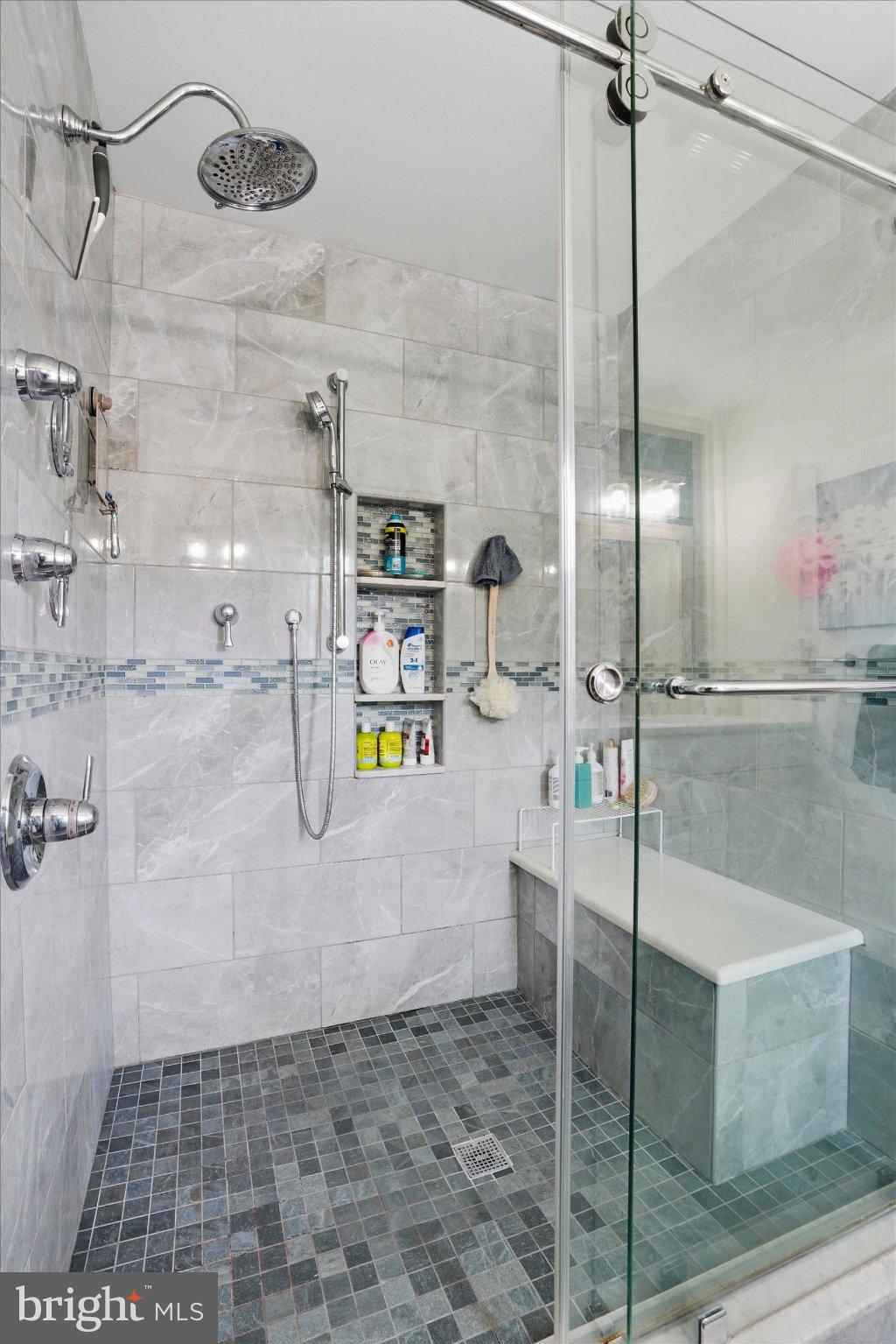 DUBLIN CHASE - Residential