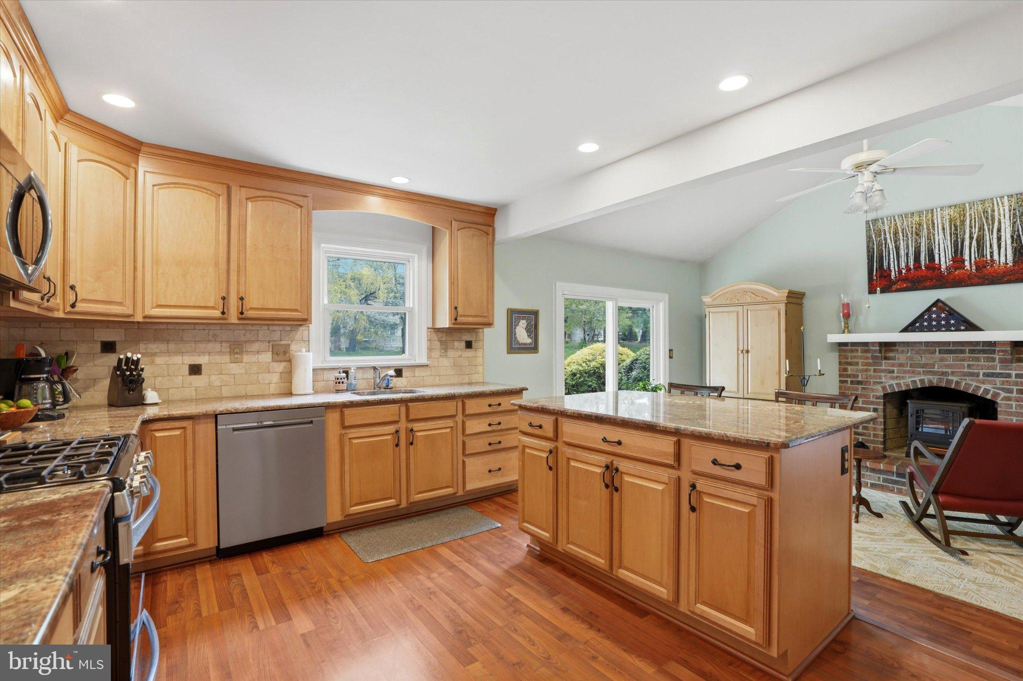 DUBLIN CHASE - Residential