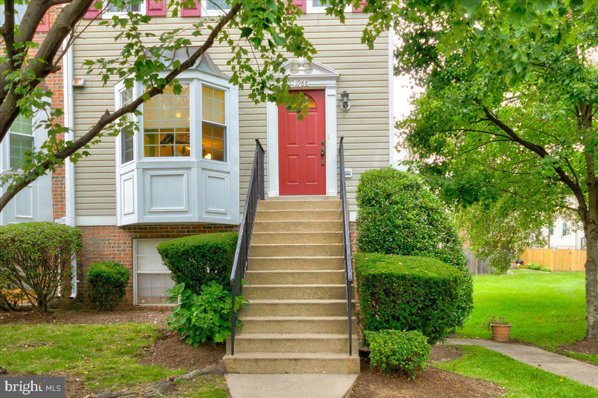 SYCAMORE MEWS - Residential