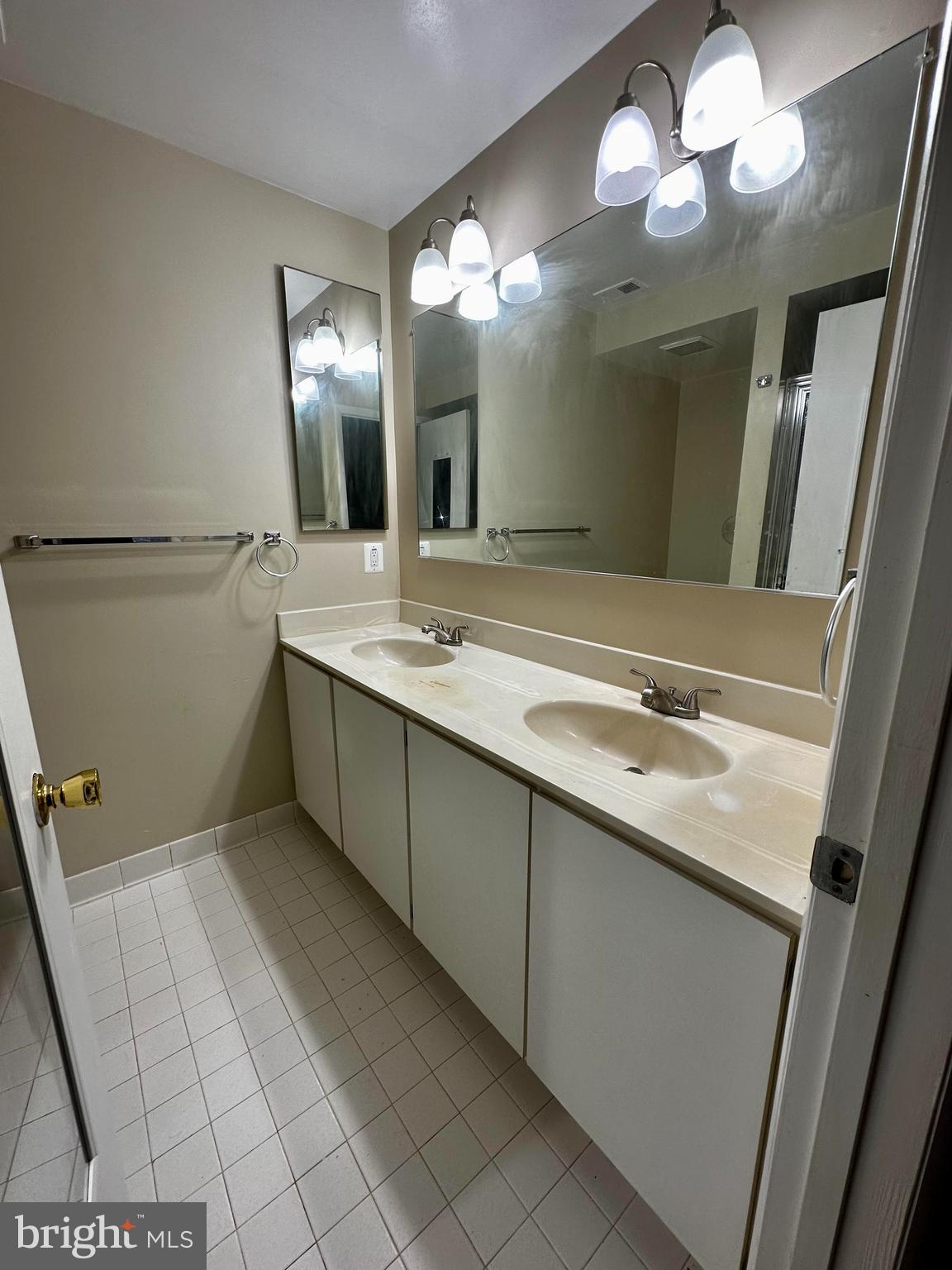 MAYS CHAPEL - Residential Lease