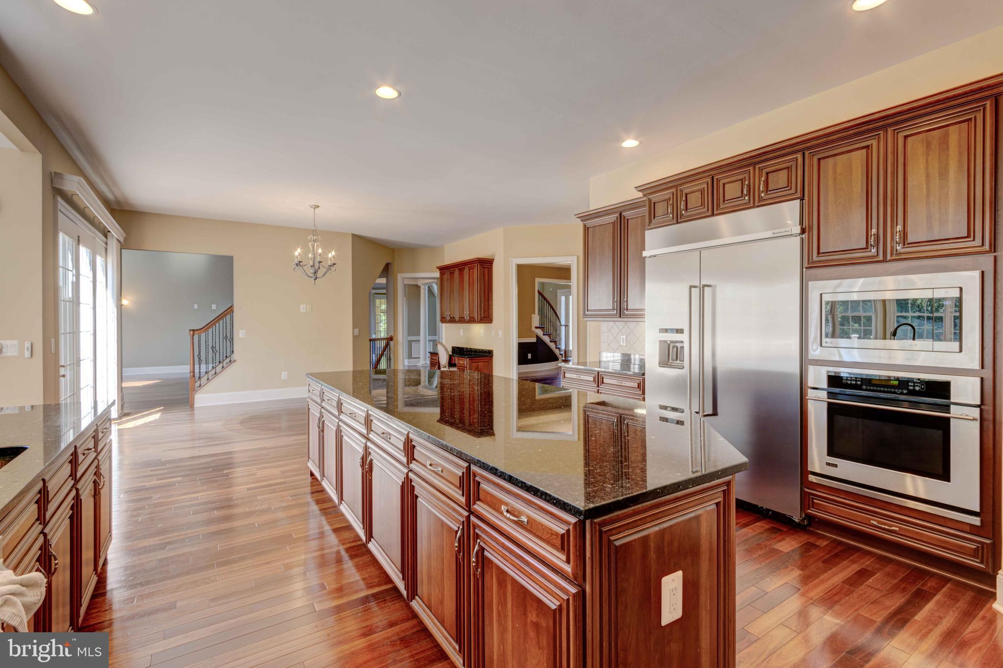 THE RESERVE AT TRIADELPHIA CROSSING - Residential