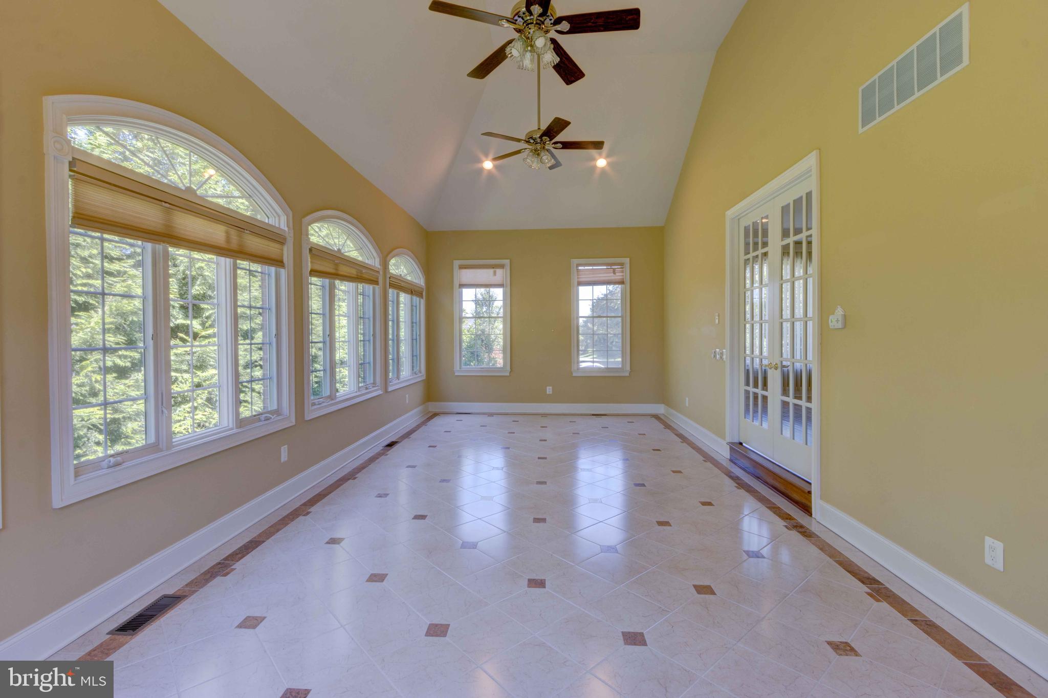 THE RESERVE AT TRIADELPHIA CROSSING - Residential