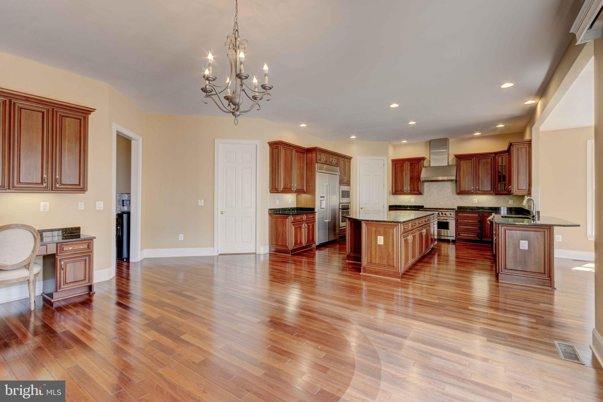 THE RESERVE AT TRIADELPHIA CROSSING - Residential