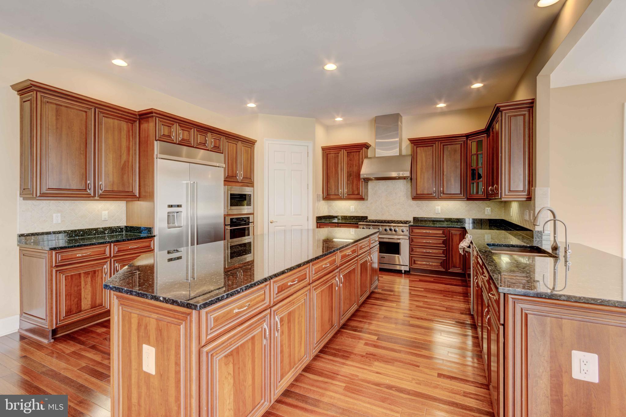 THE RESERVE AT TRIADELPHIA CROSSING - Residential