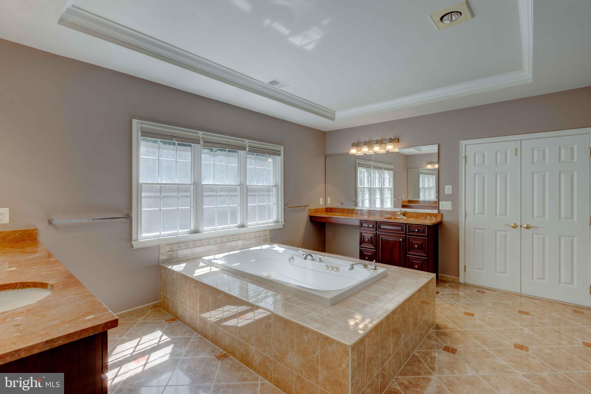 THE RESERVE AT TRIADELPHIA CROSSING - Residential