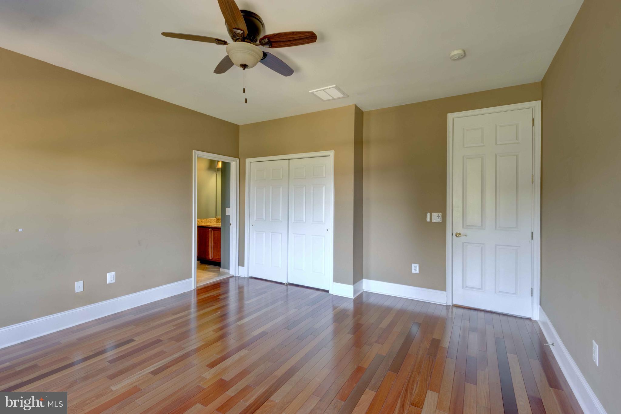 THE RESERVE AT TRIADELPHIA CROSSING - Residential