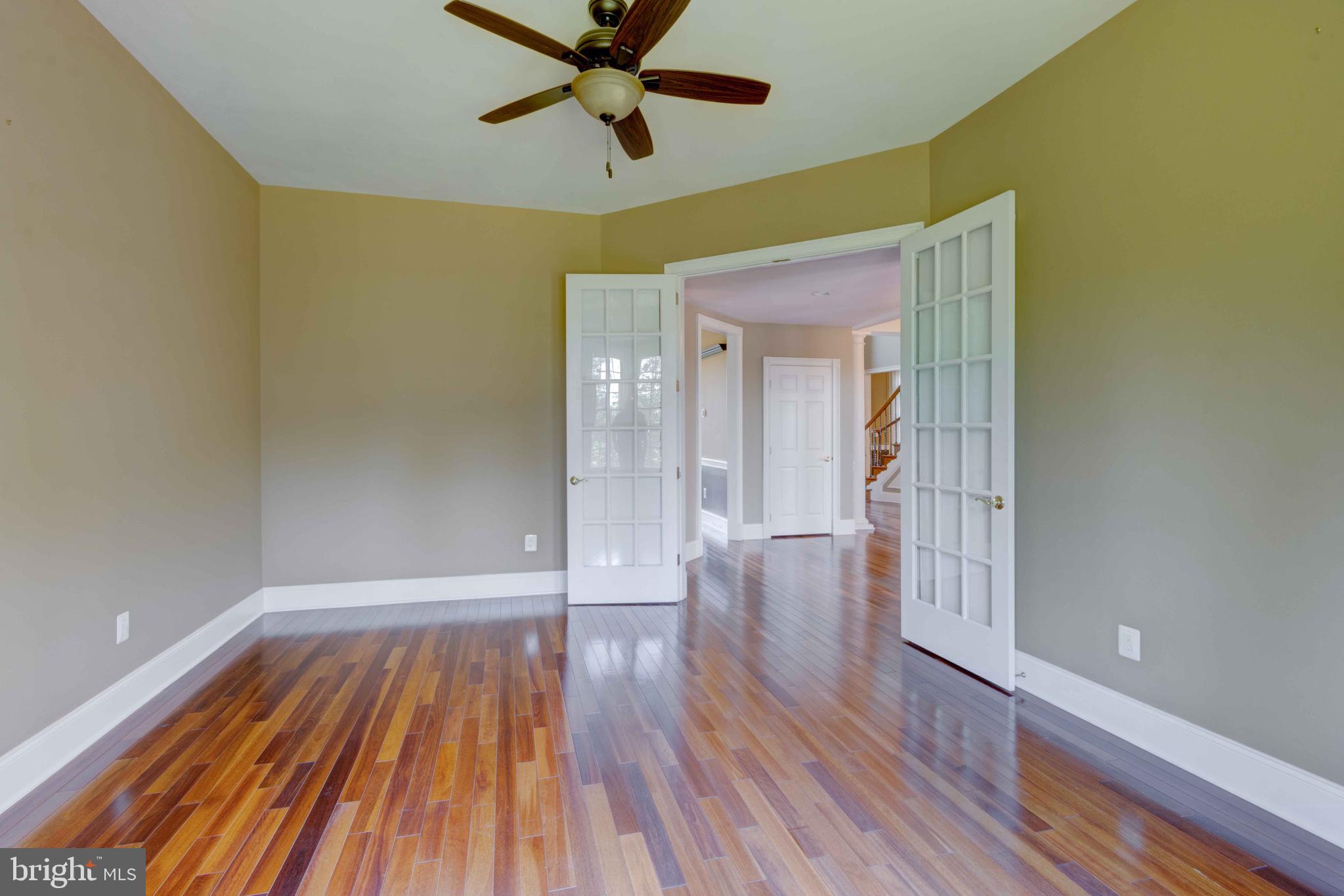 THE RESERVE AT TRIADELPHIA CROSSING - Residential