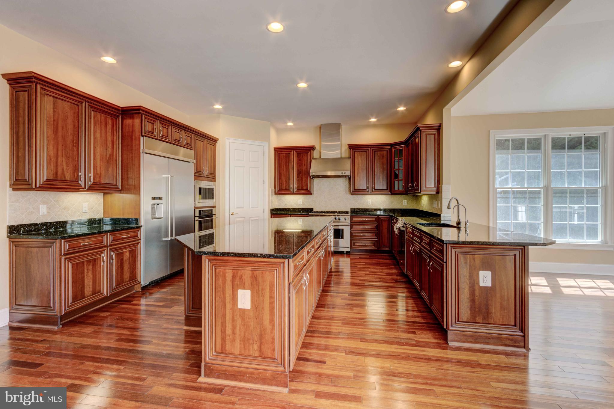 THE RESERVE AT TRIADELPHIA CROSSING - Residential