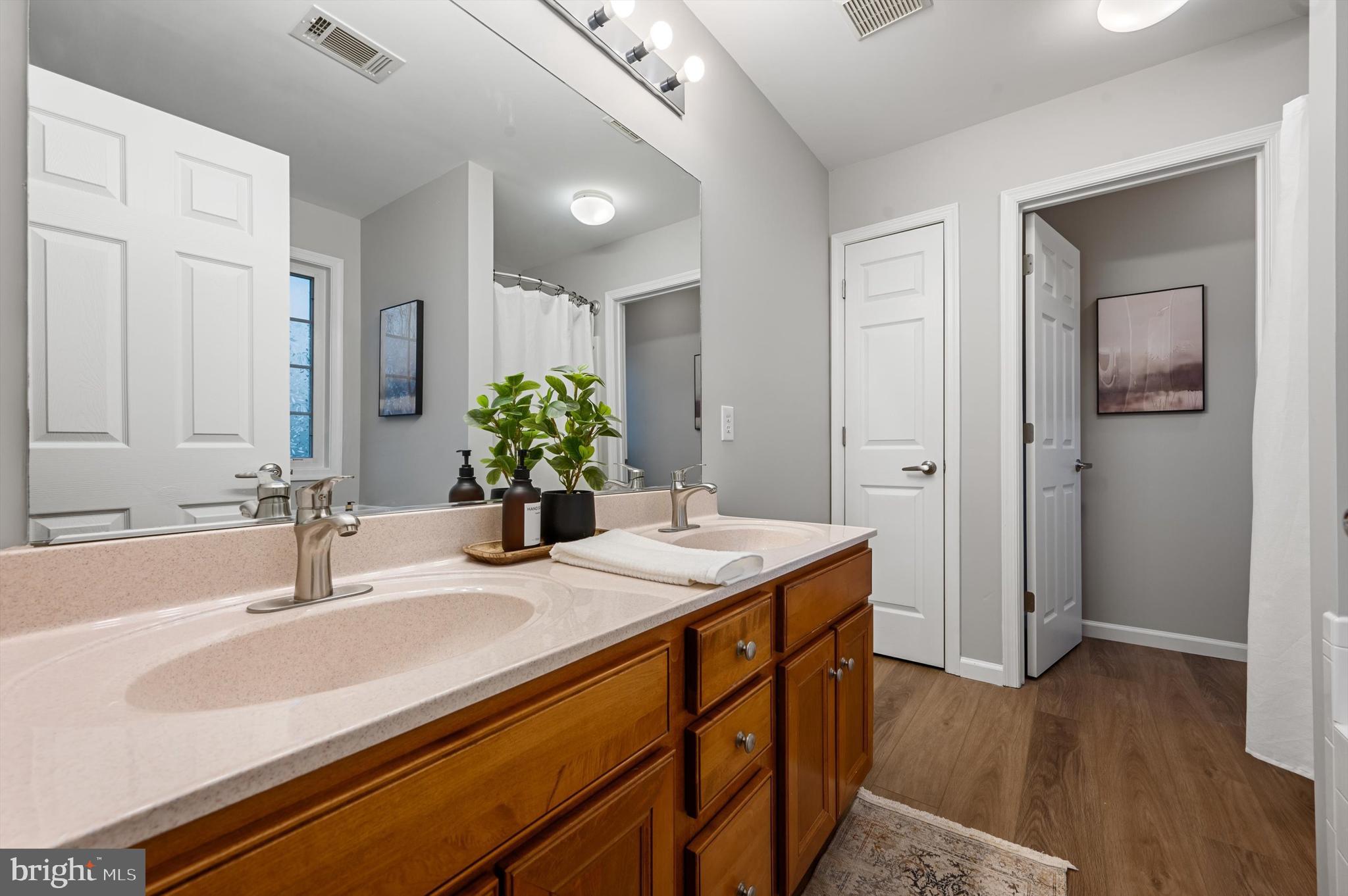 AMBERFIELD - Residential