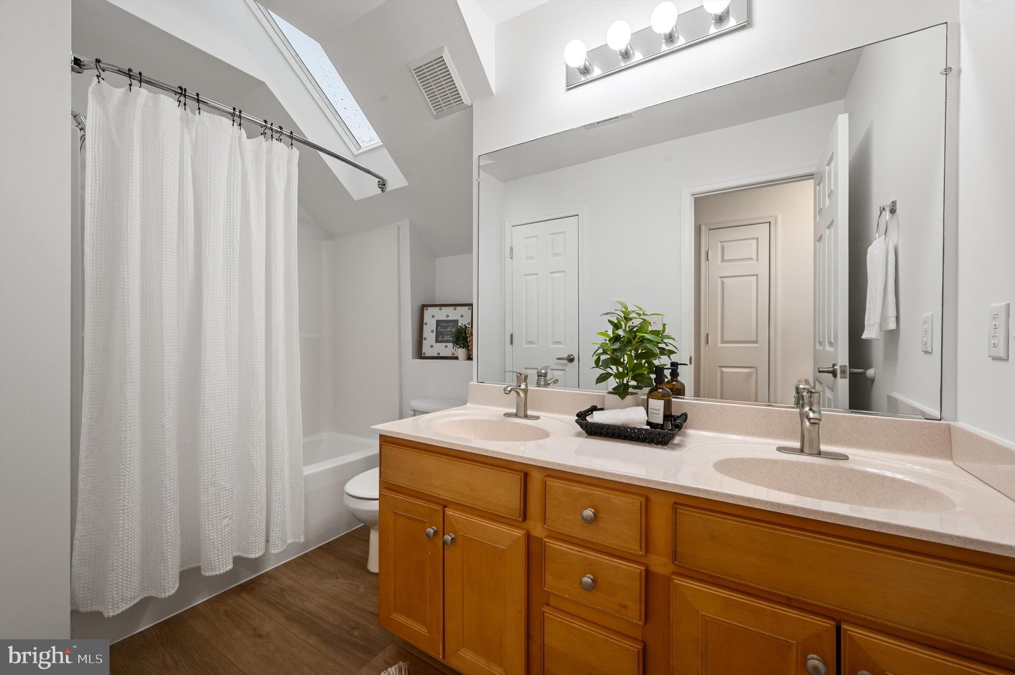 AMBERFIELD - Residential