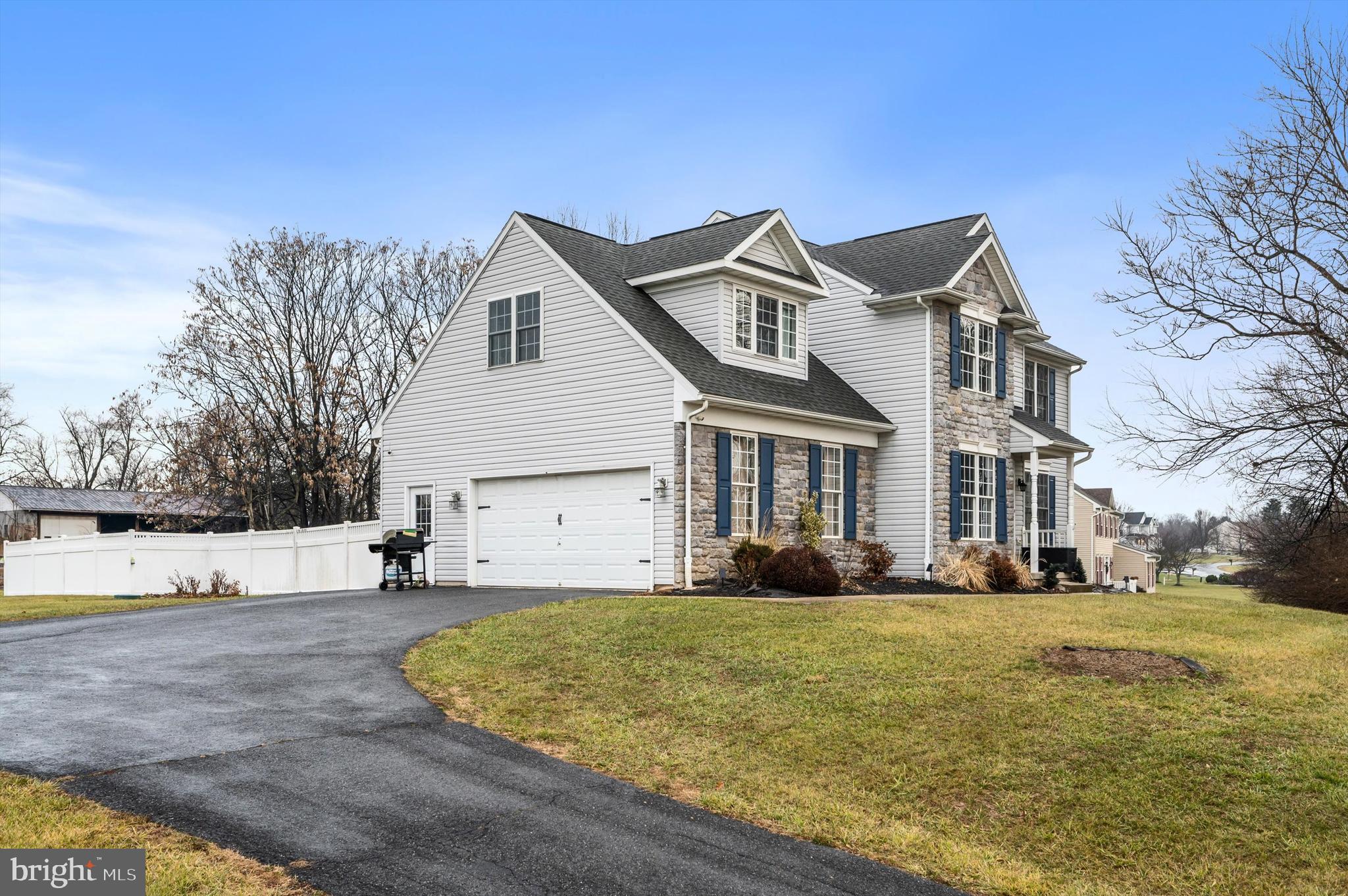 AMBERFIELD - Residential