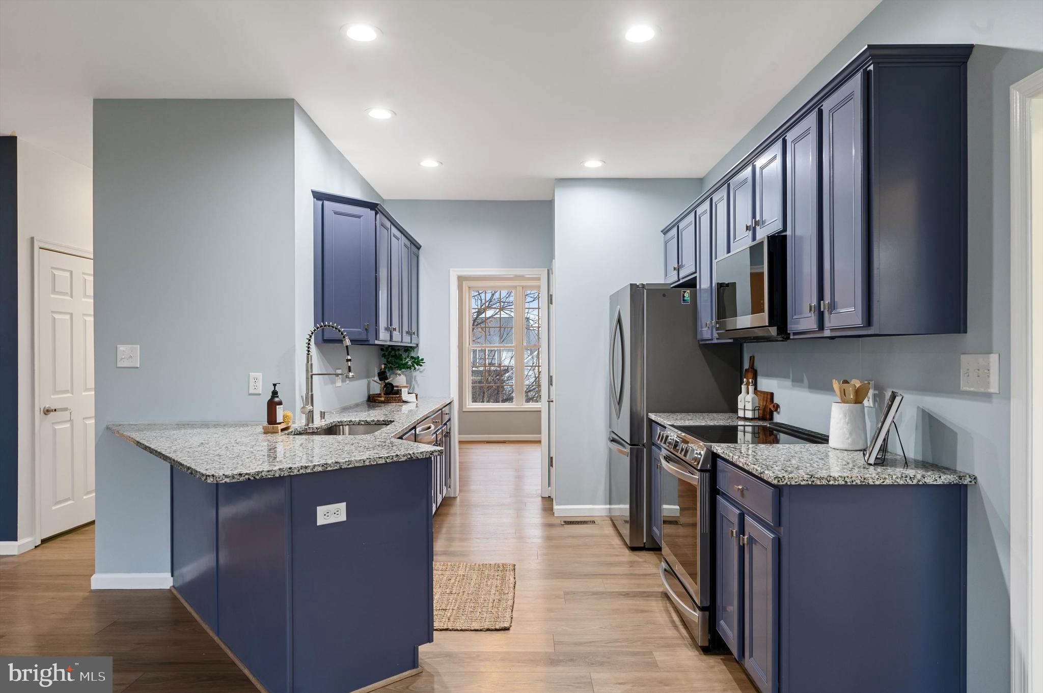 AMBERFIELD - Residential