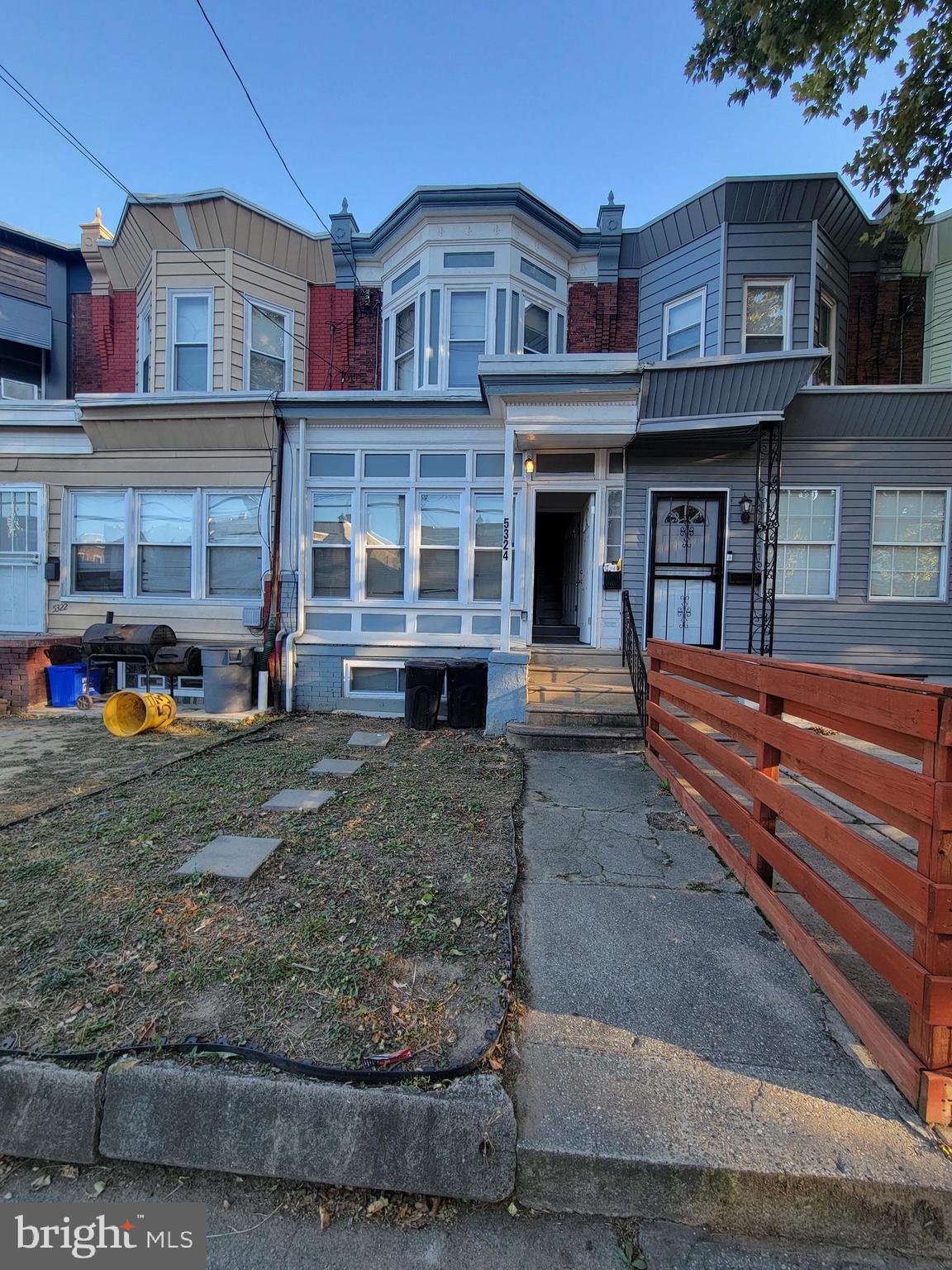 For Sale: 5324 Greenway Avenue – Investment Opportunity!
Welcome to 5324 Greenway Avenue, a charming single-family home located in a desirable and quiet neighborhood. This well-maintained property offers 3 spacious bedrooms and 1 full bathroom, making it perfect for families or as a turnkey investment.
Currently rented for $1,500/month on a yearly lease, this home provides immediate cash flow with reliable tenants in place.
NOTE: The property will be sold in AS-IS condition. The buyer is responsible for U&O.
