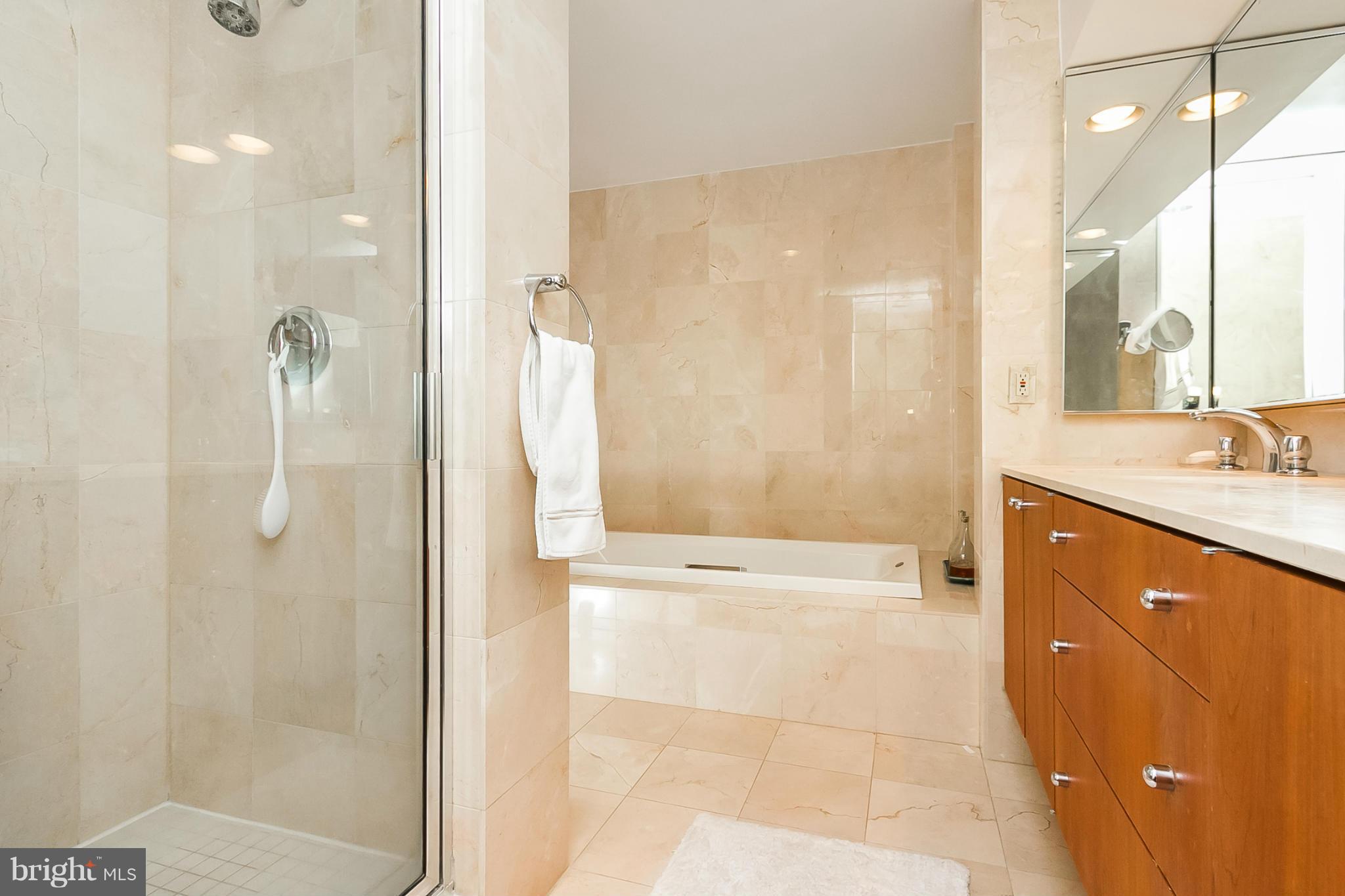 OAK HILL - Residential