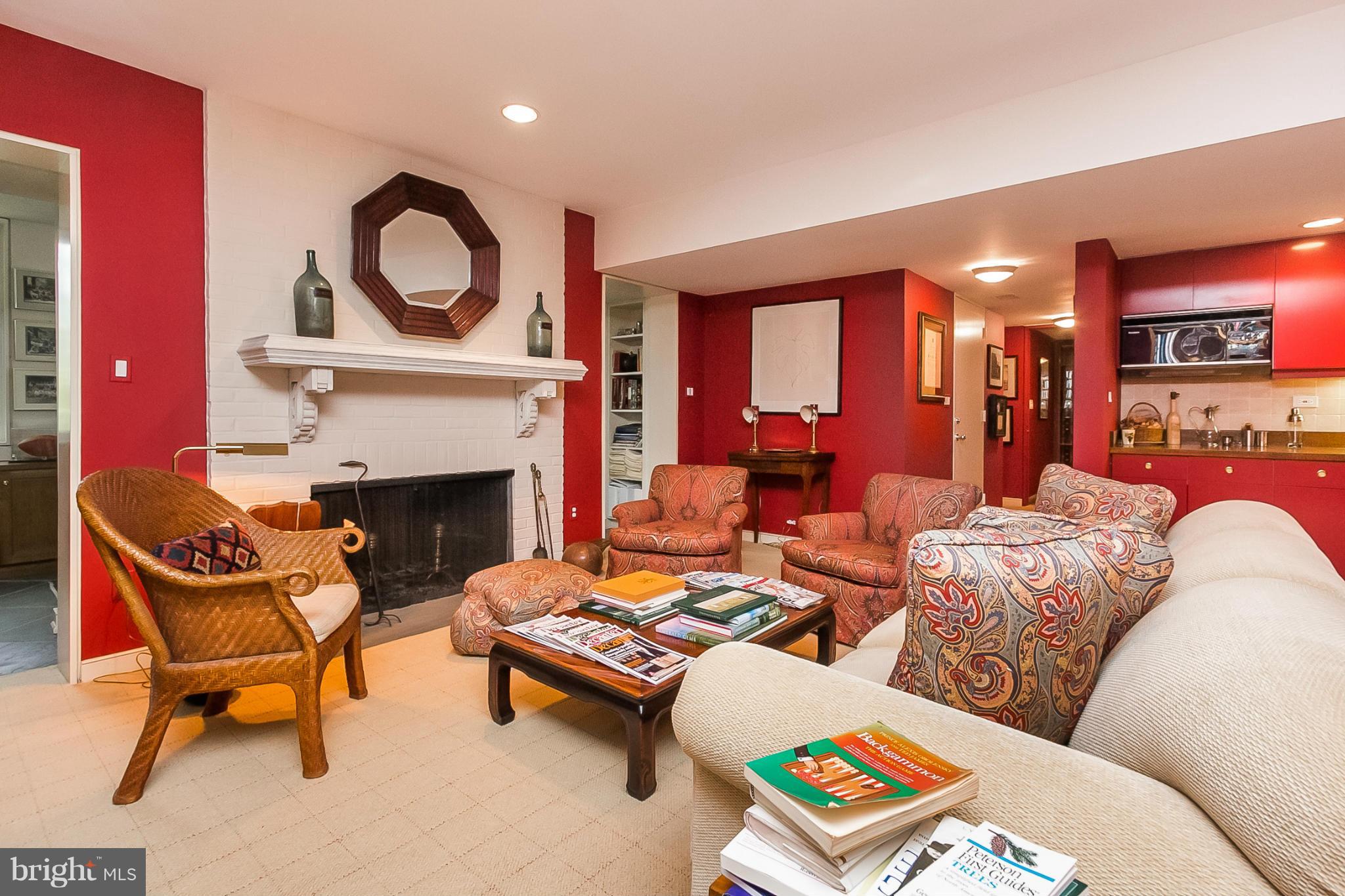 OAK HILL - Residential