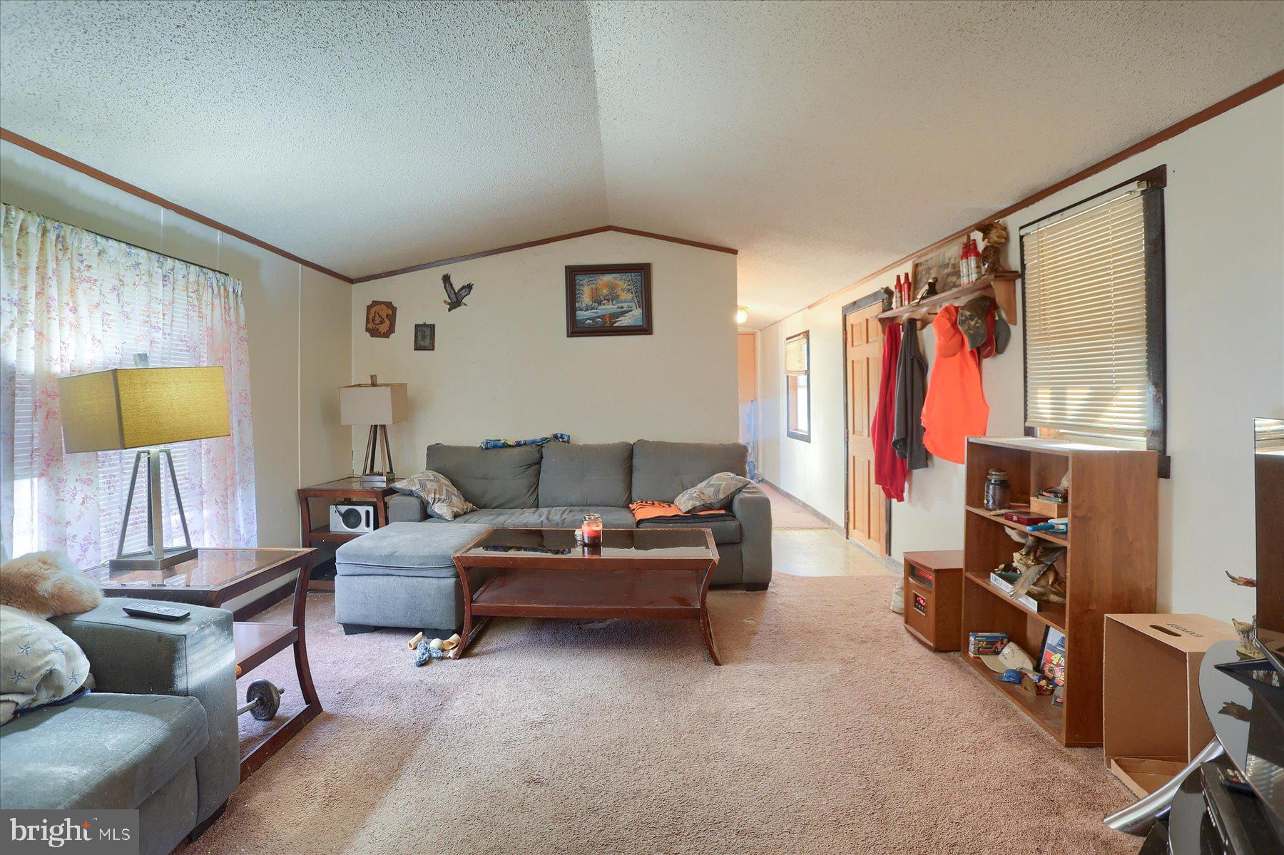 COUNTRY MANOR WEST - Residential