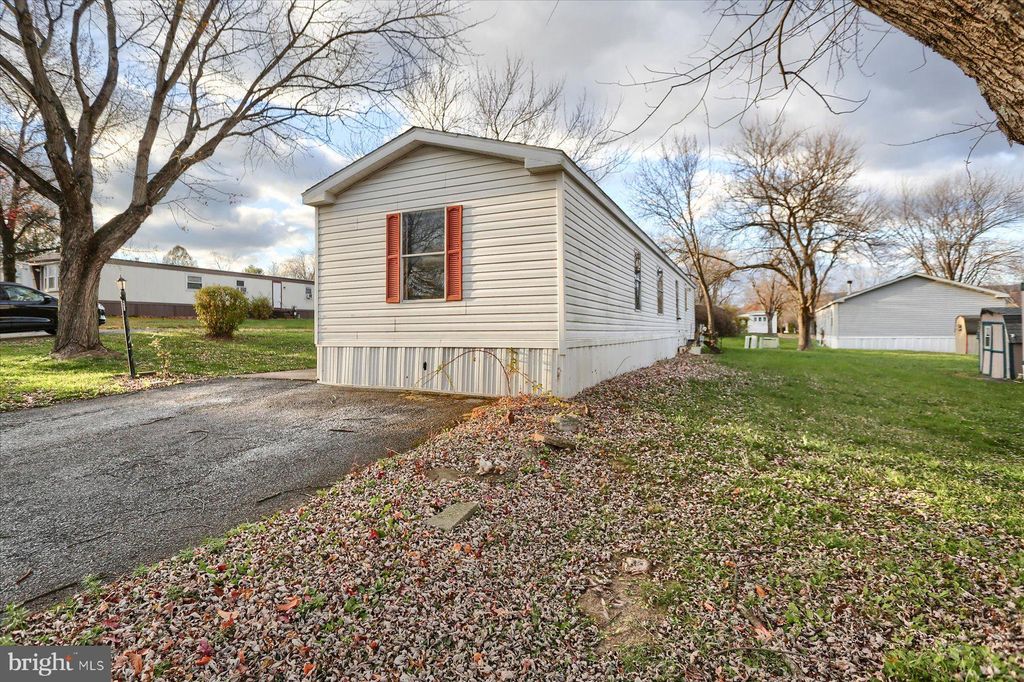 Photo of 21 Walnut Ln, CARLISLE, PA 17015 (MLS # PACB2048772)