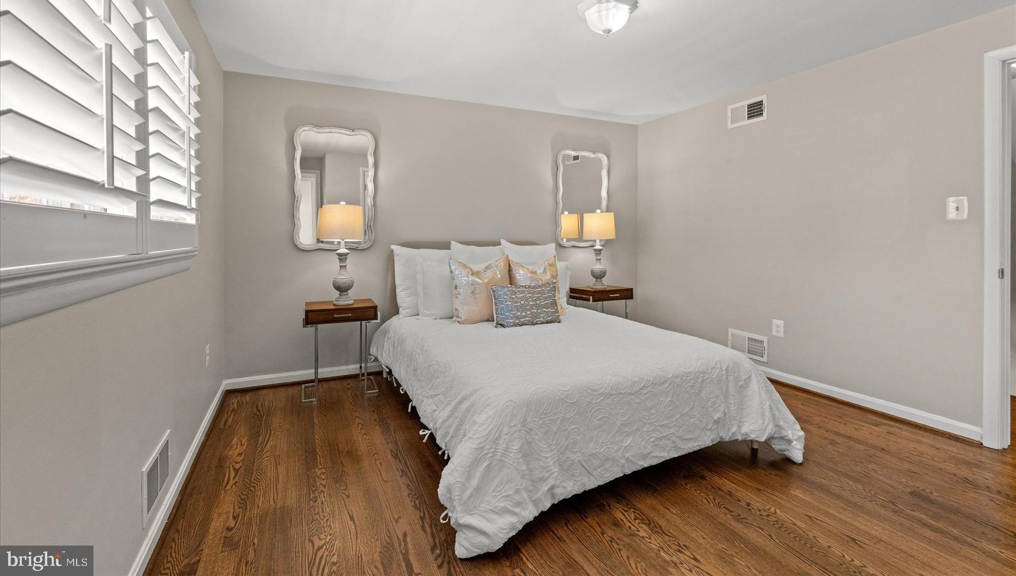 STERLING - Residential