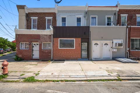 Townhouse For Sale - 895 N 66th Street<br/> PHILADELPHIA, PA 19151