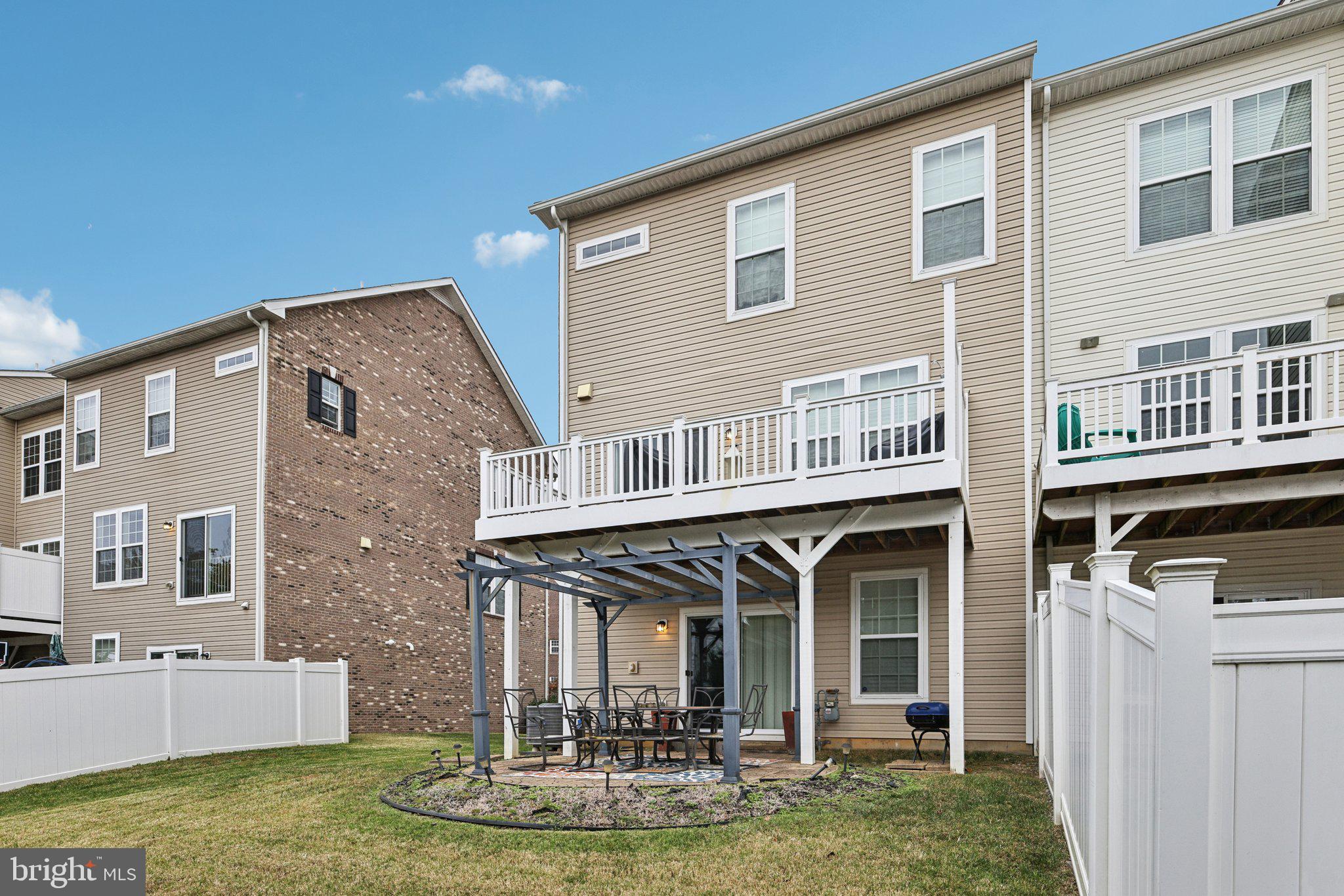 STONEBRIDGE - Residential