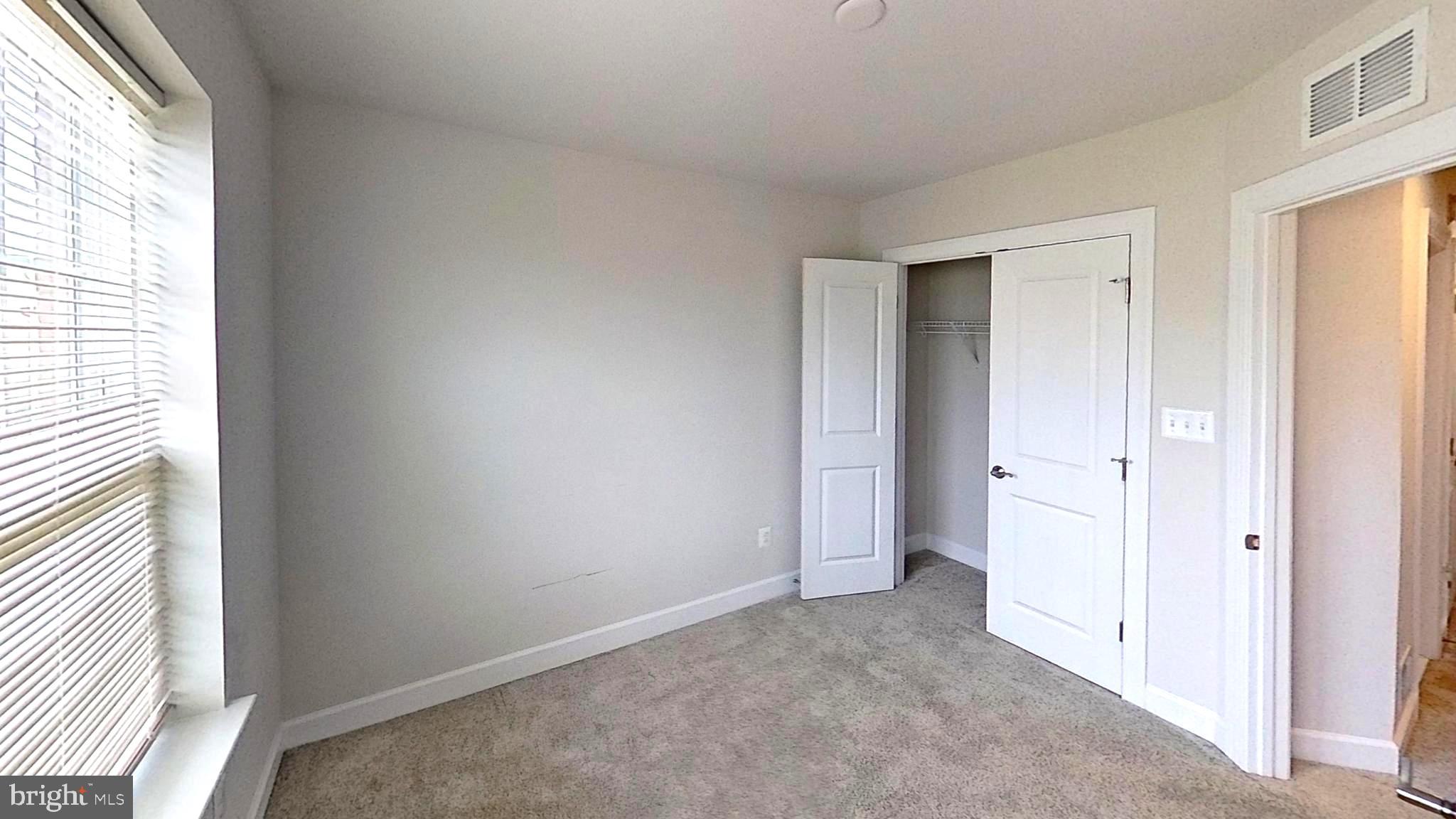 HAMILTON PARK - Residential