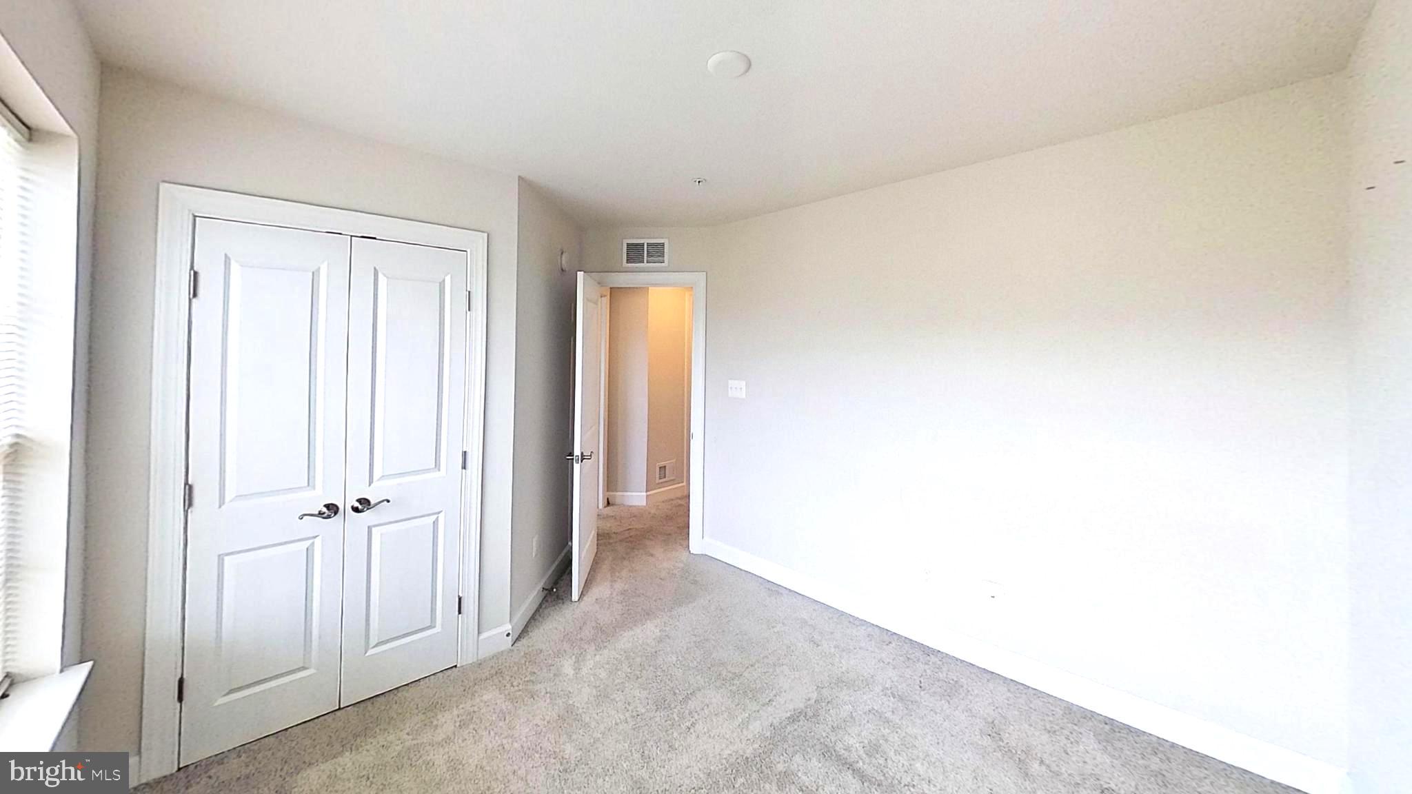 HAMILTON PARK - Residential