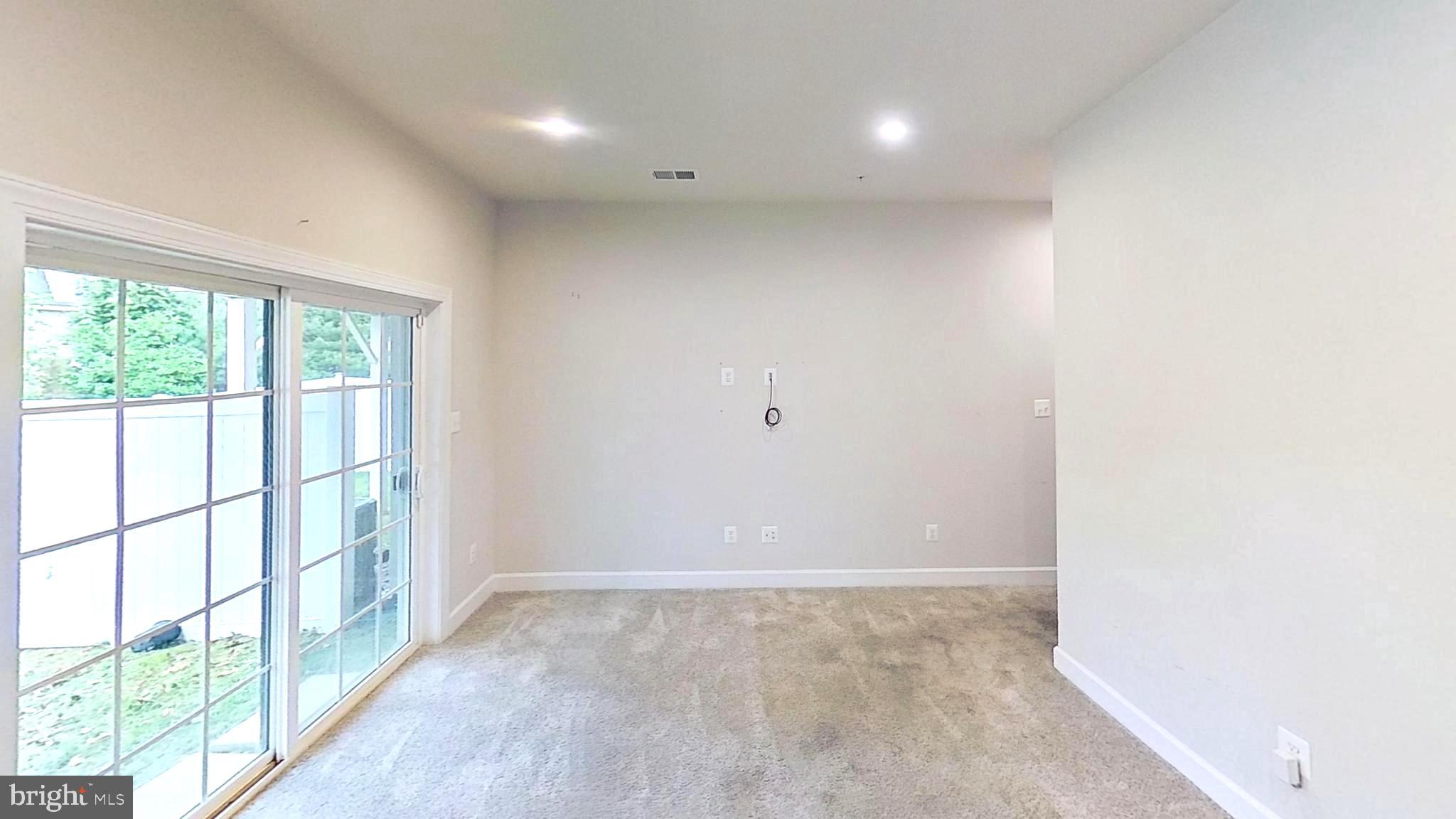 HAMILTON PARK - Residential