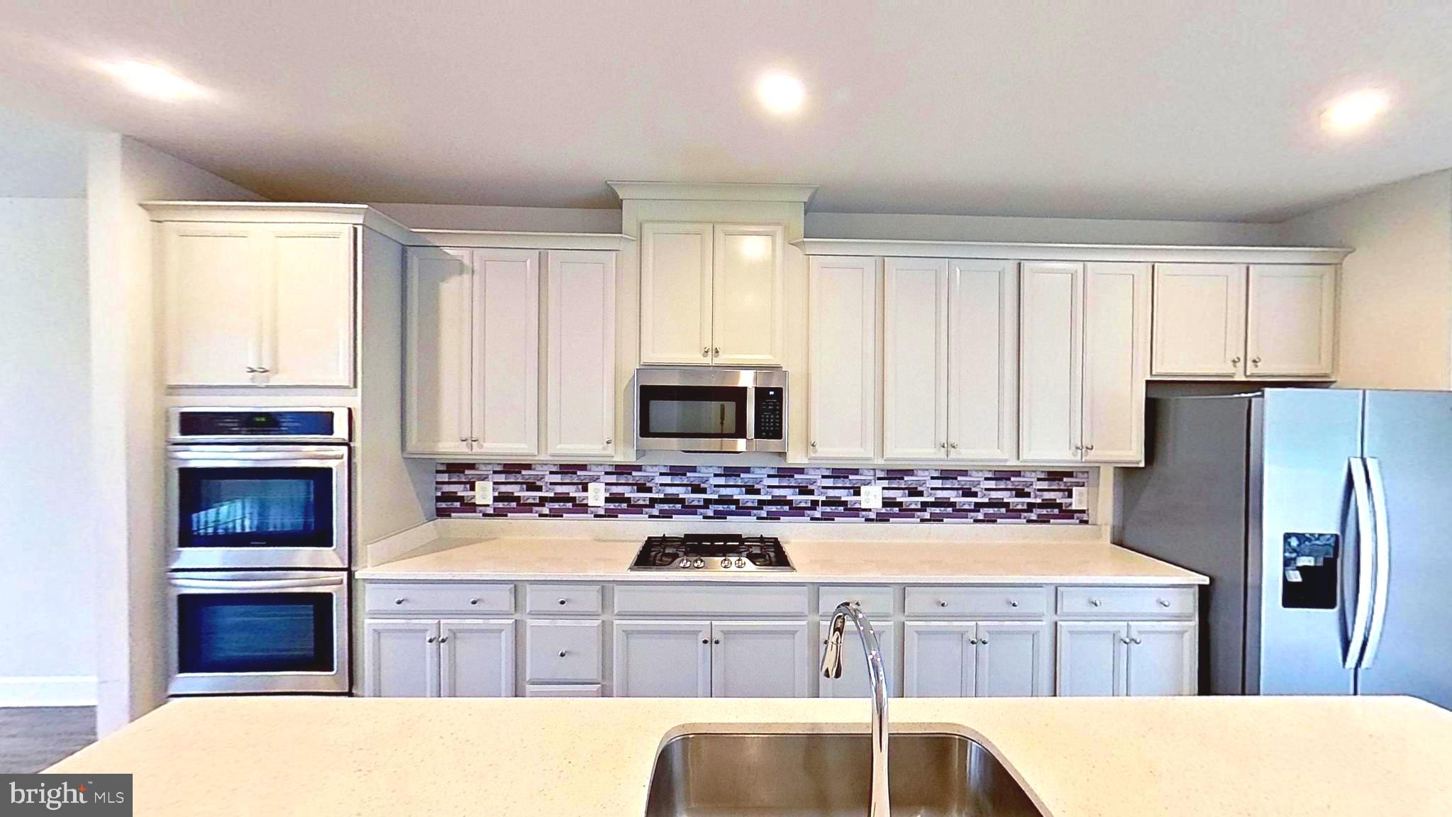 HAMILTON PARK - Residential