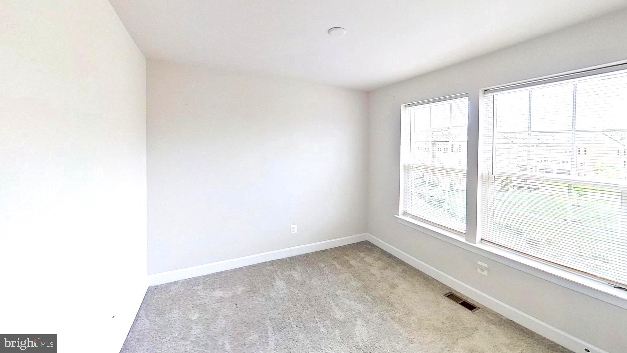 HAMILTON PARK - Residential