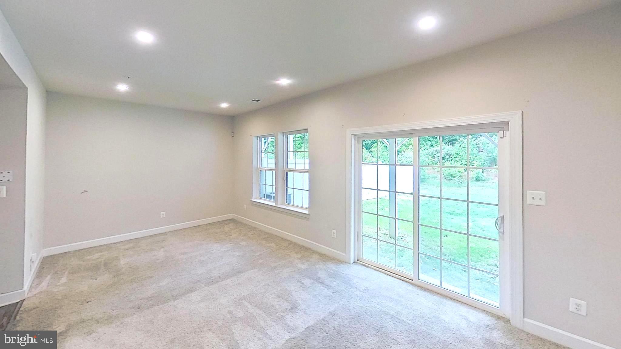 HAMILTON PARK - Residential