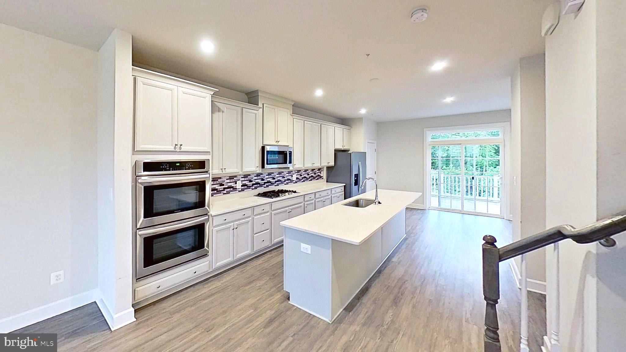 HAMILTON PARK - Residential