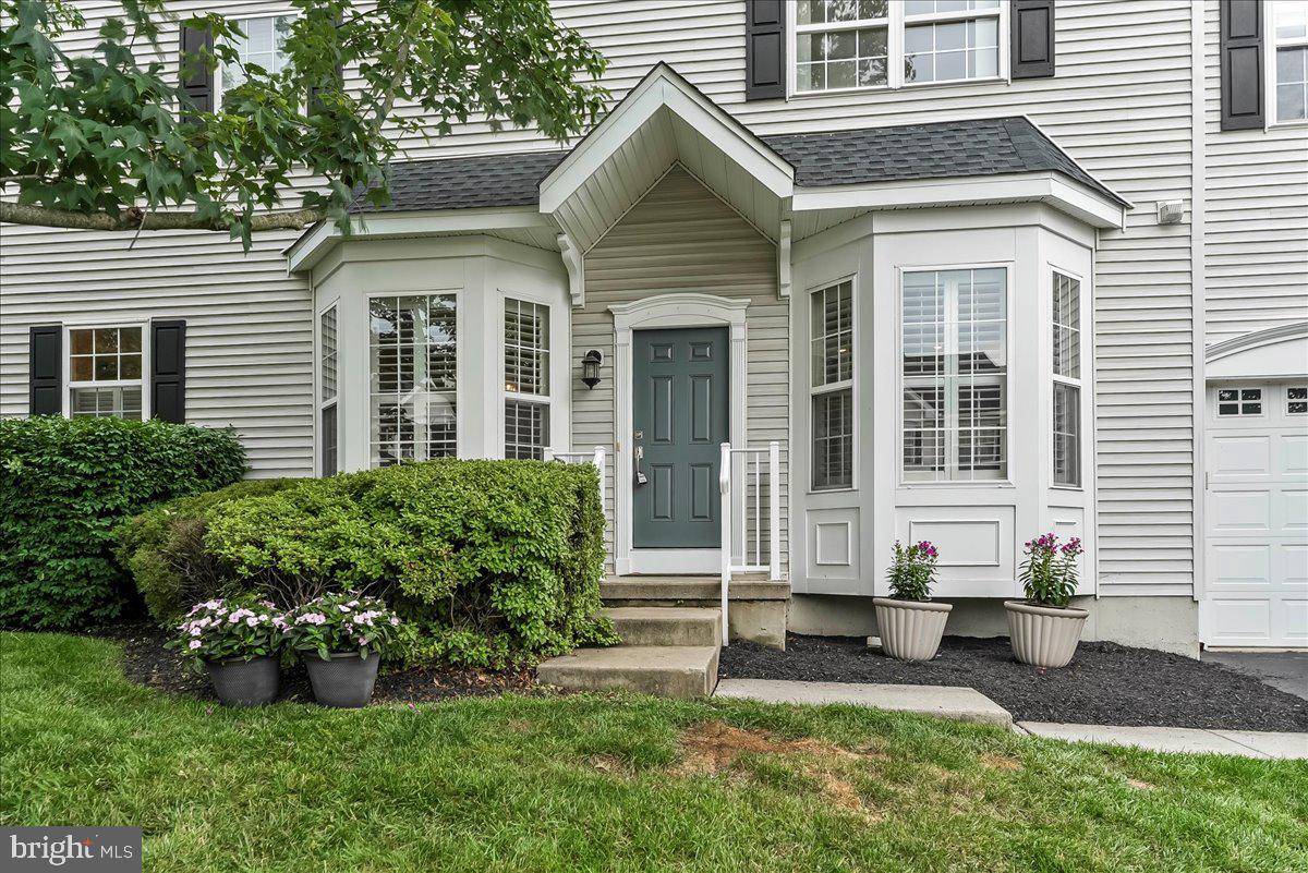 24 HENLEY DRIVE