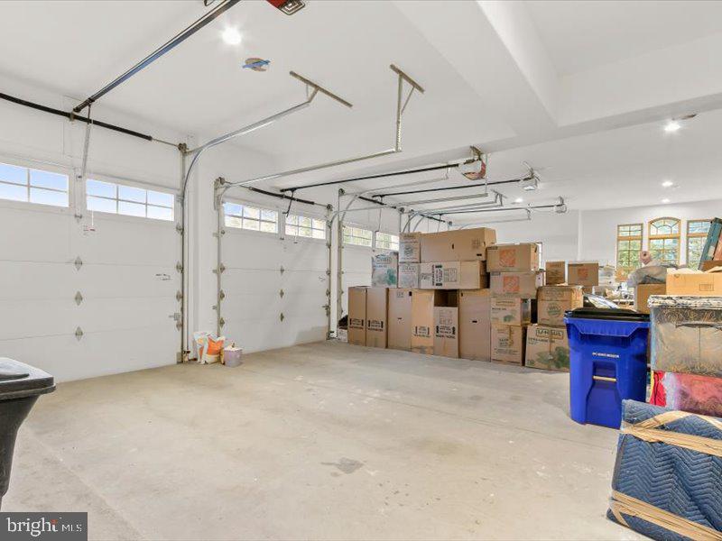 POTOMAC VILLAGE - Residential