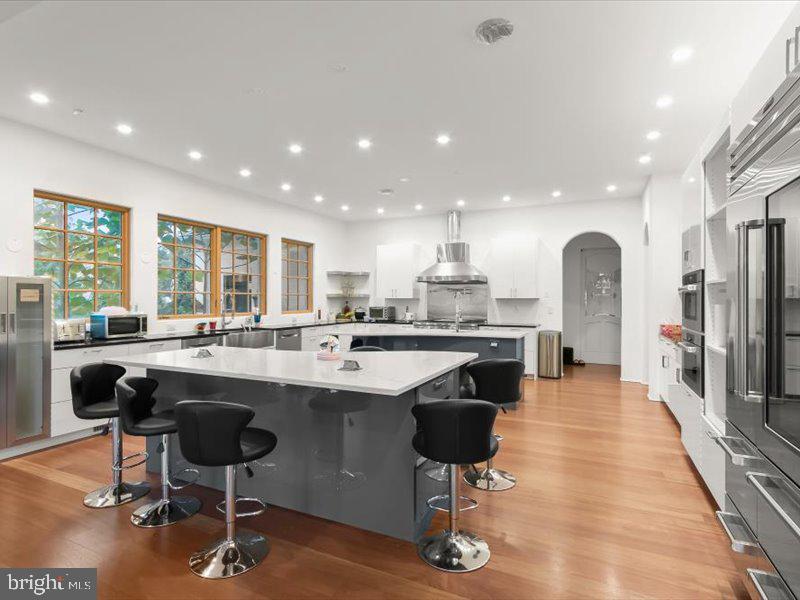 POTOMAC VILLAGE - Residential