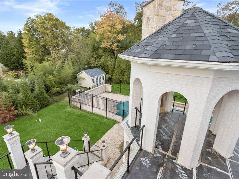 POTOMAC VILLAGE - Residential